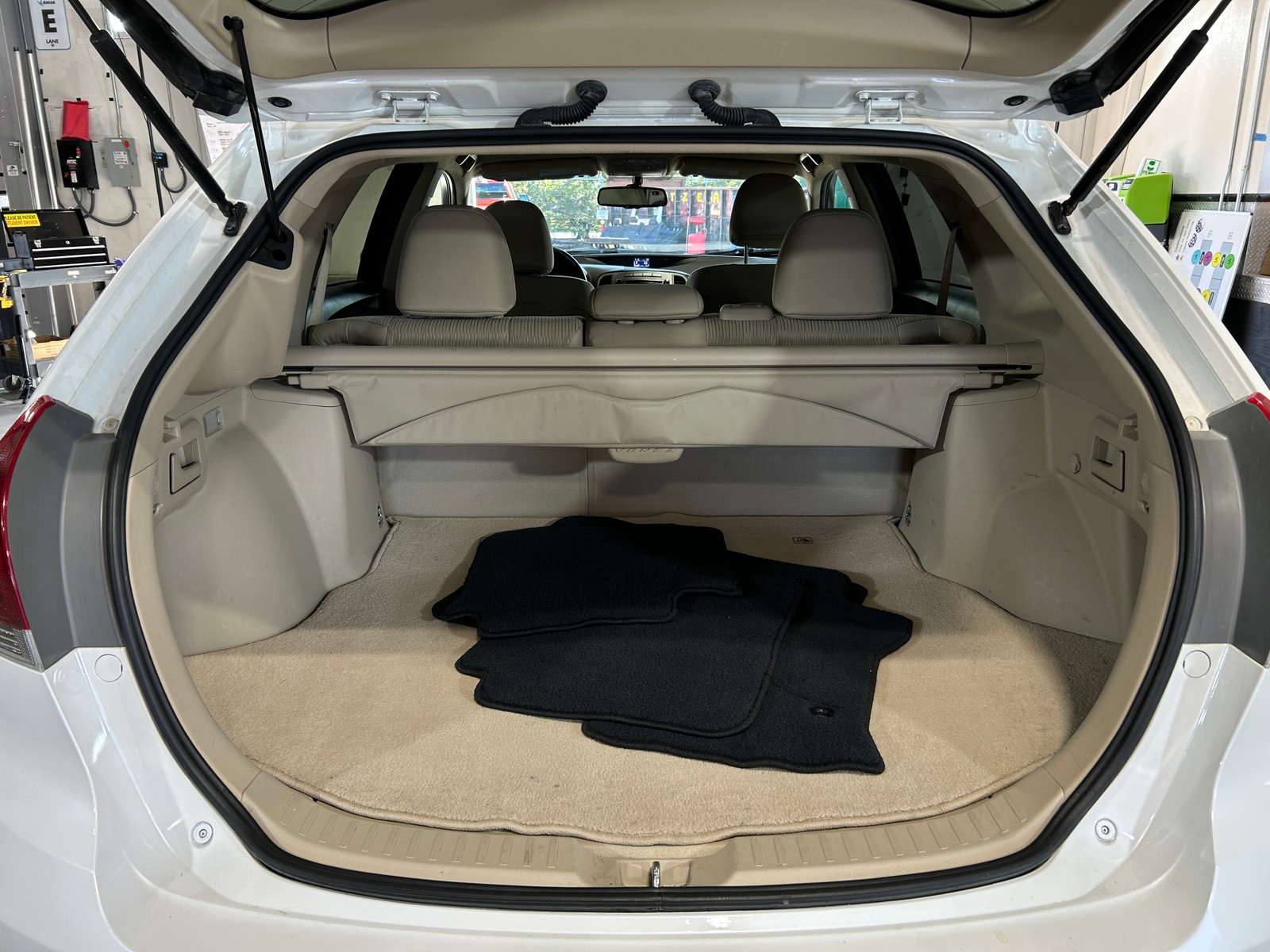 Thumbnail: 2013 Toyota Venza - 7