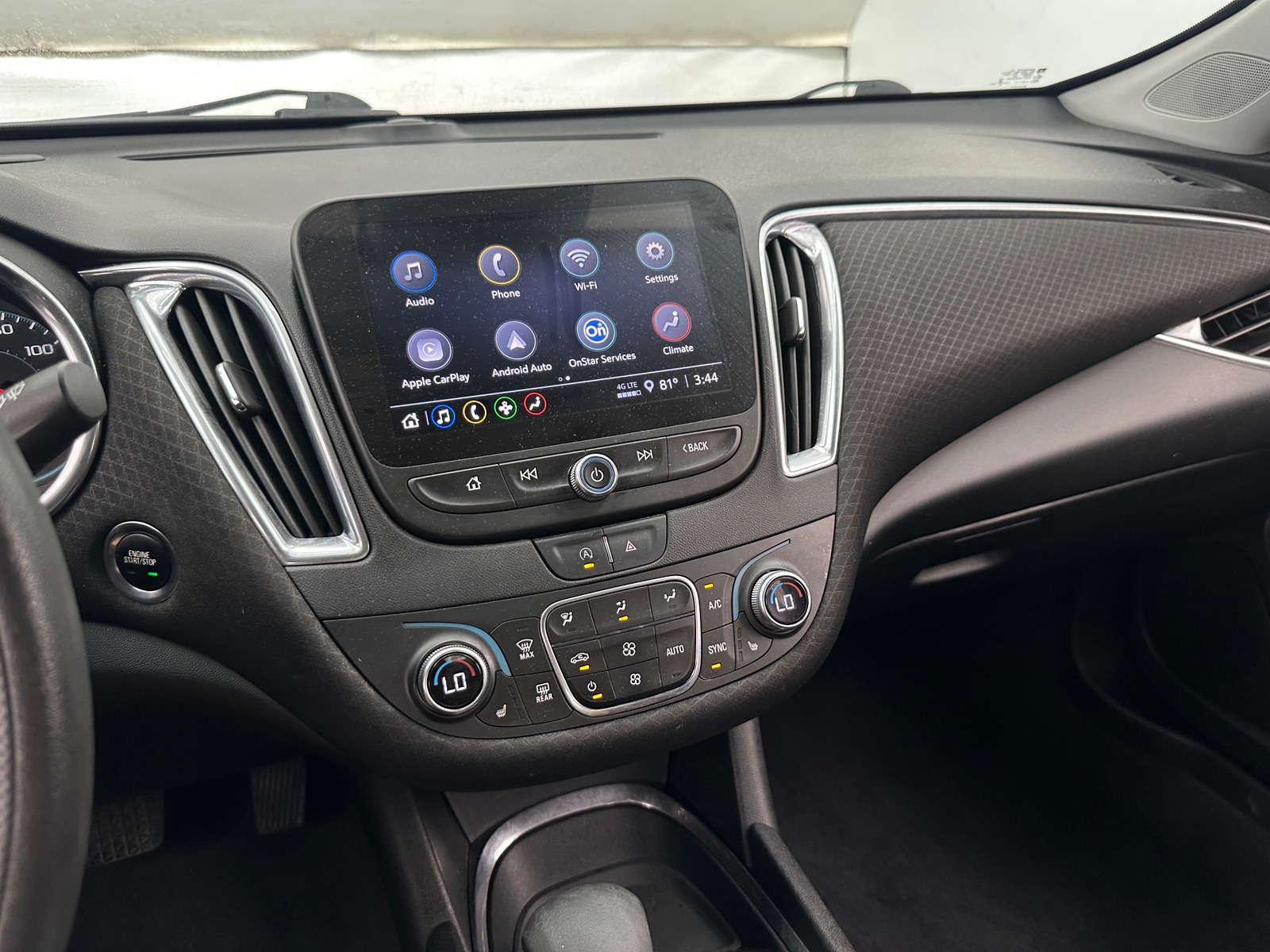 Thumbnail: 2021 Chevrolet Malibu - 4