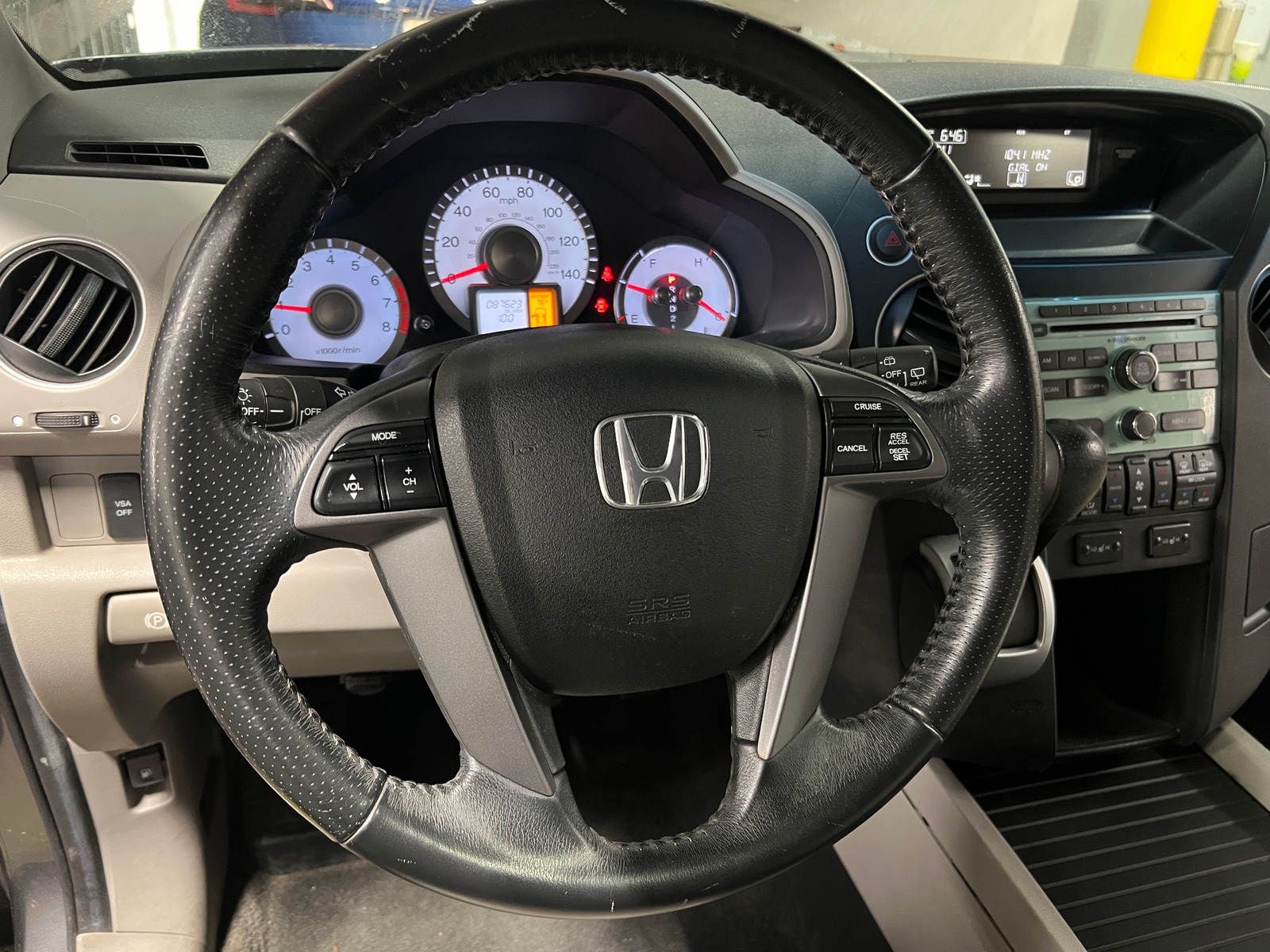Thumbnail: 2011 Honda Pilot - 4