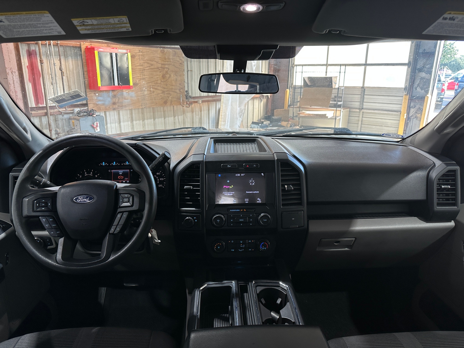 Thumbnail: 2019 Ford Econoline - 3