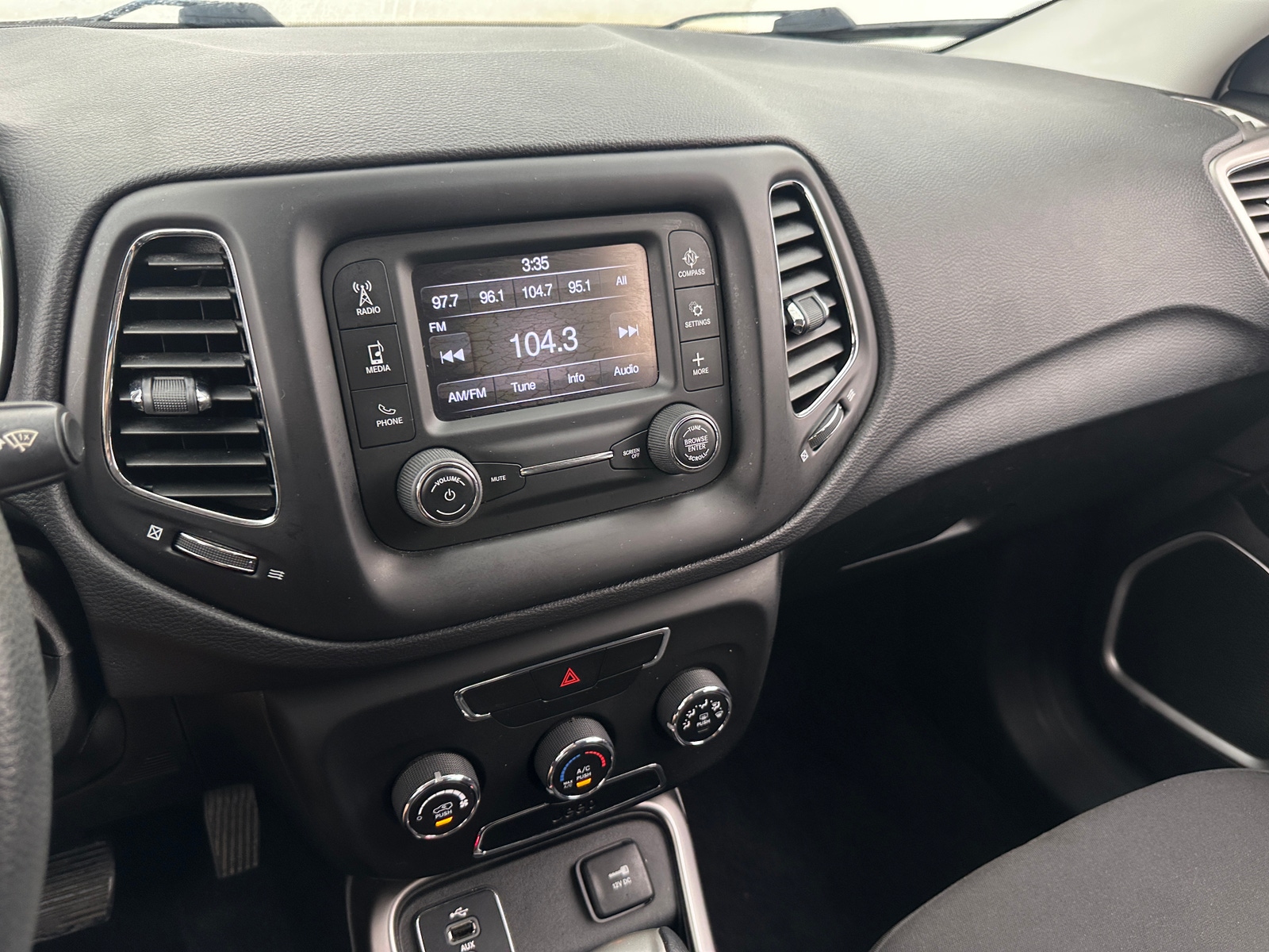 Thumbnail: 2018 Jeep Compass - 4