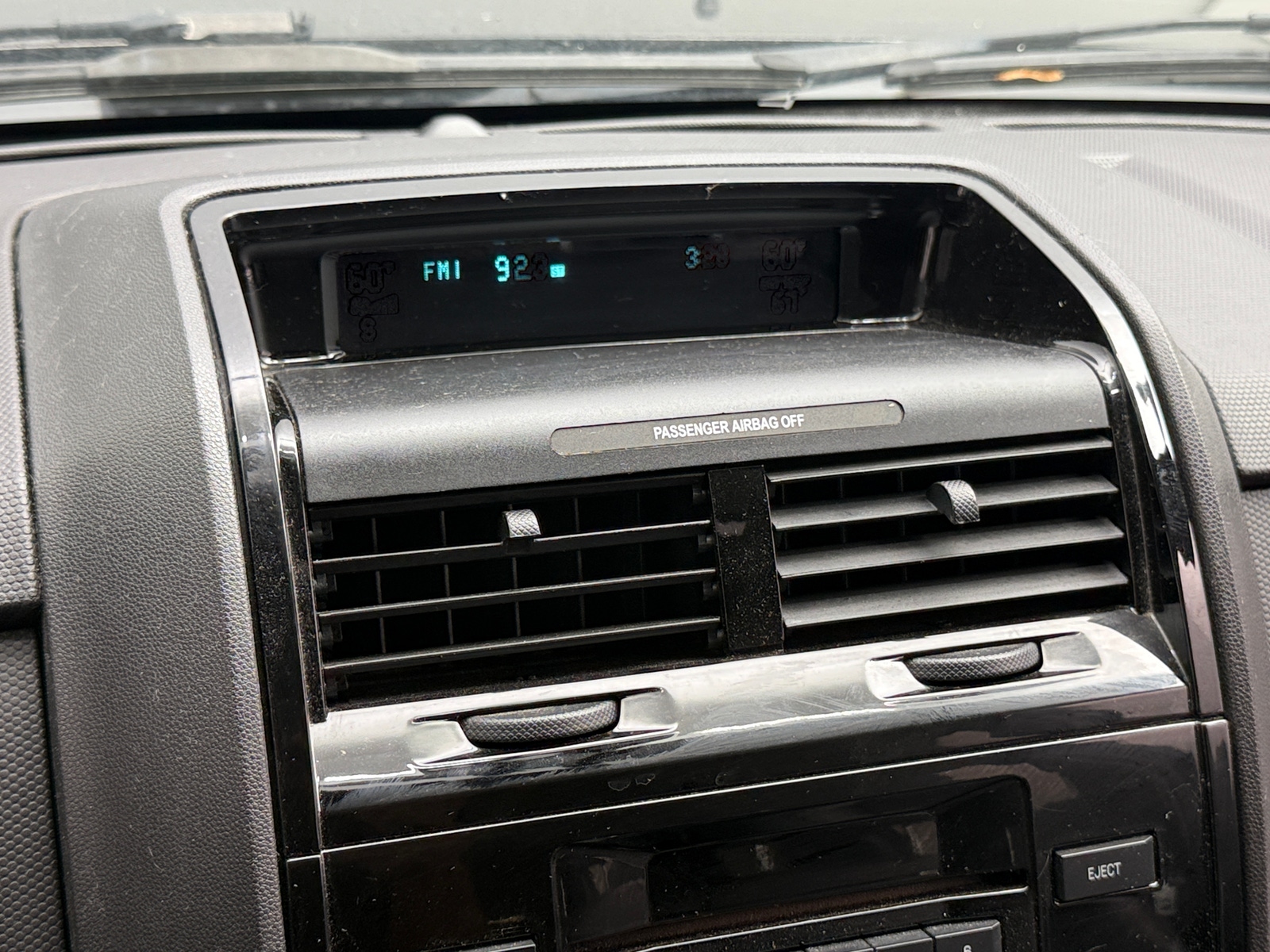 Thumbnail: 2010 Ford Escape - 3