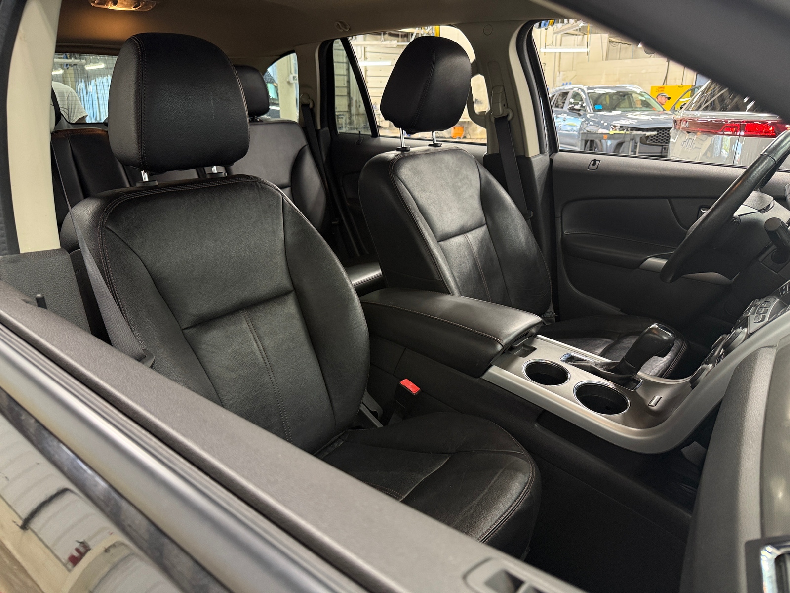 Thumbnail: 2014 Ford Edge - 2