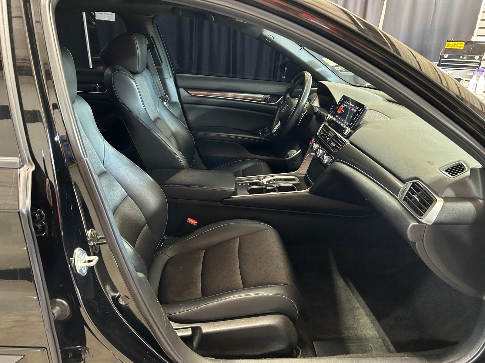 Thumbnail: 2018 Honda Accord - 2