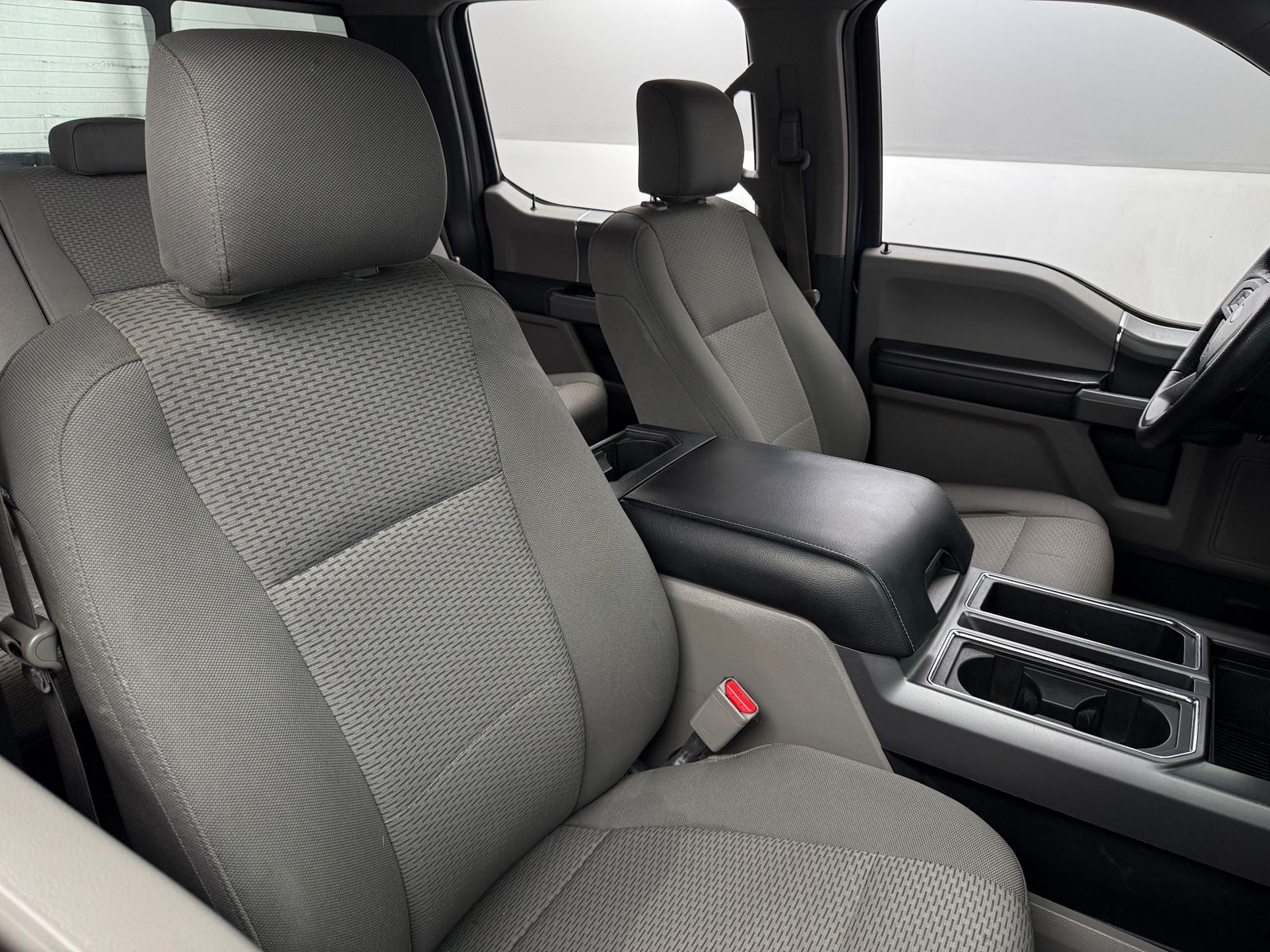 Thumbnail: 2016 Ford Econoline - 2