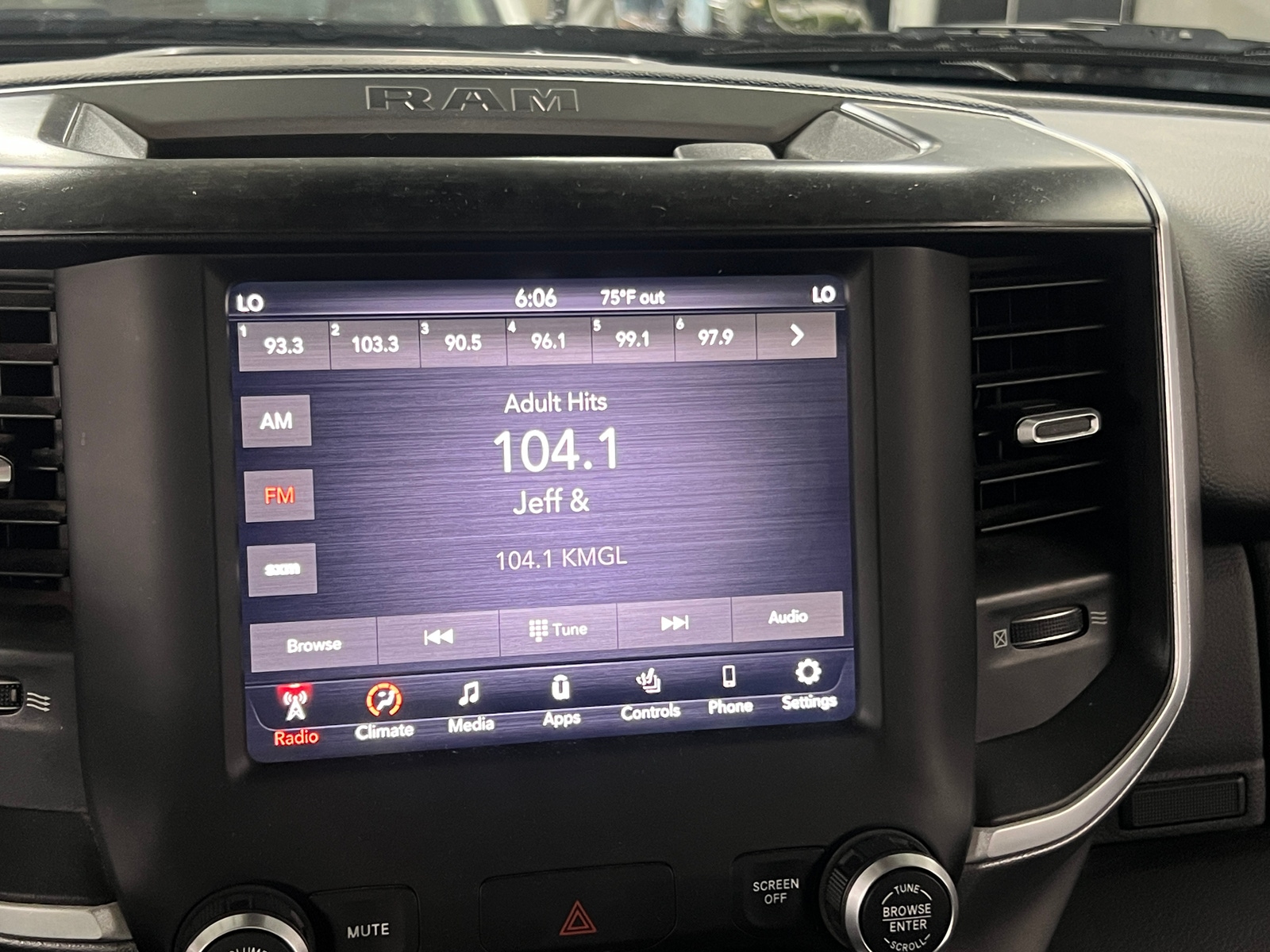 Thumbnail: 2019 RAM 1500 - 4