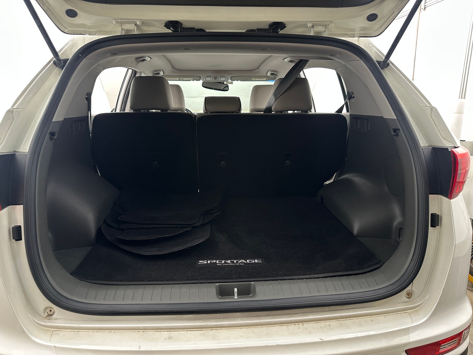Thumbnail: 2017 Kia Sportage - 6