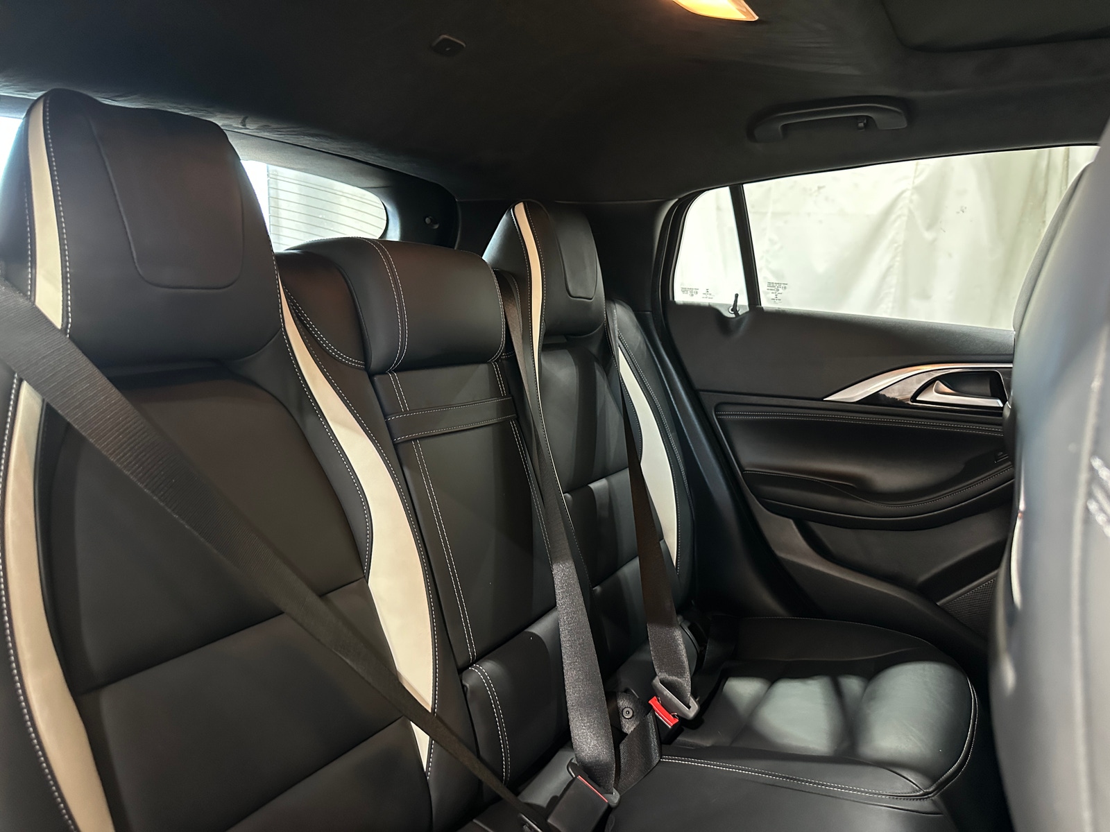 Thumbnail: 2018 INFINITI QX30 - 5