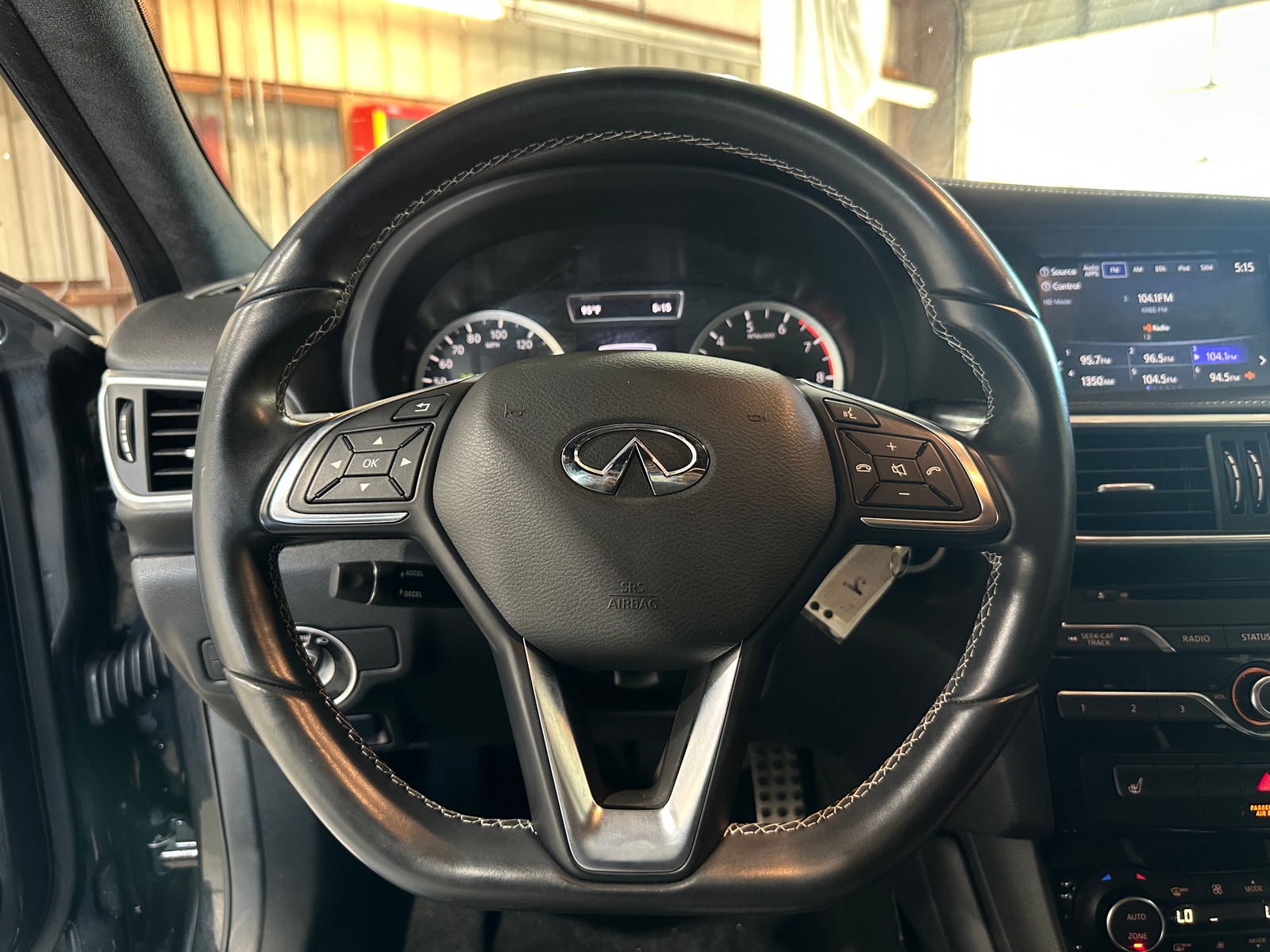 Thumbnail: 2018 INFINITI QX30 - 4