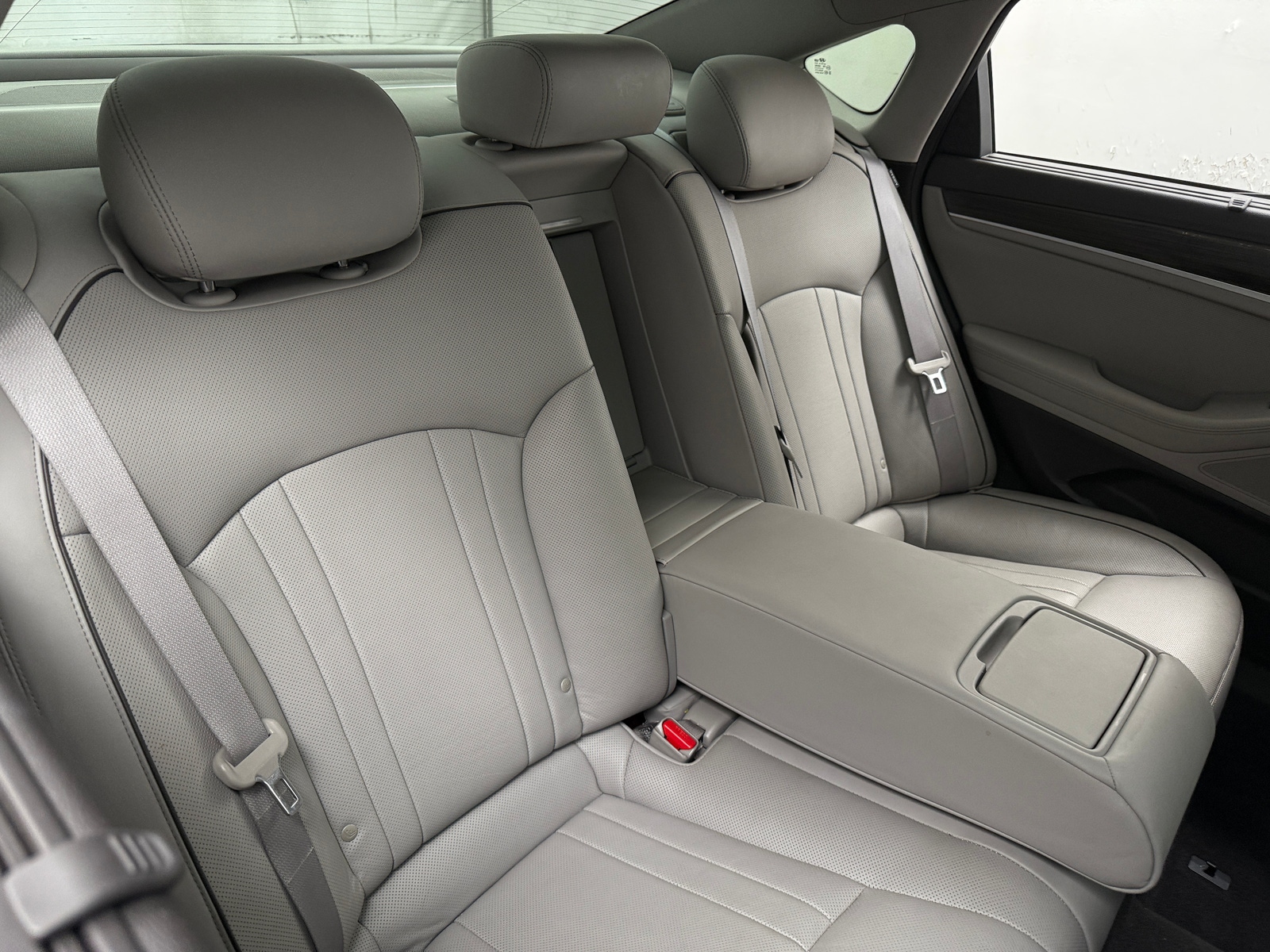 Thumbnail: 2015 Hyundai Genesis - 5