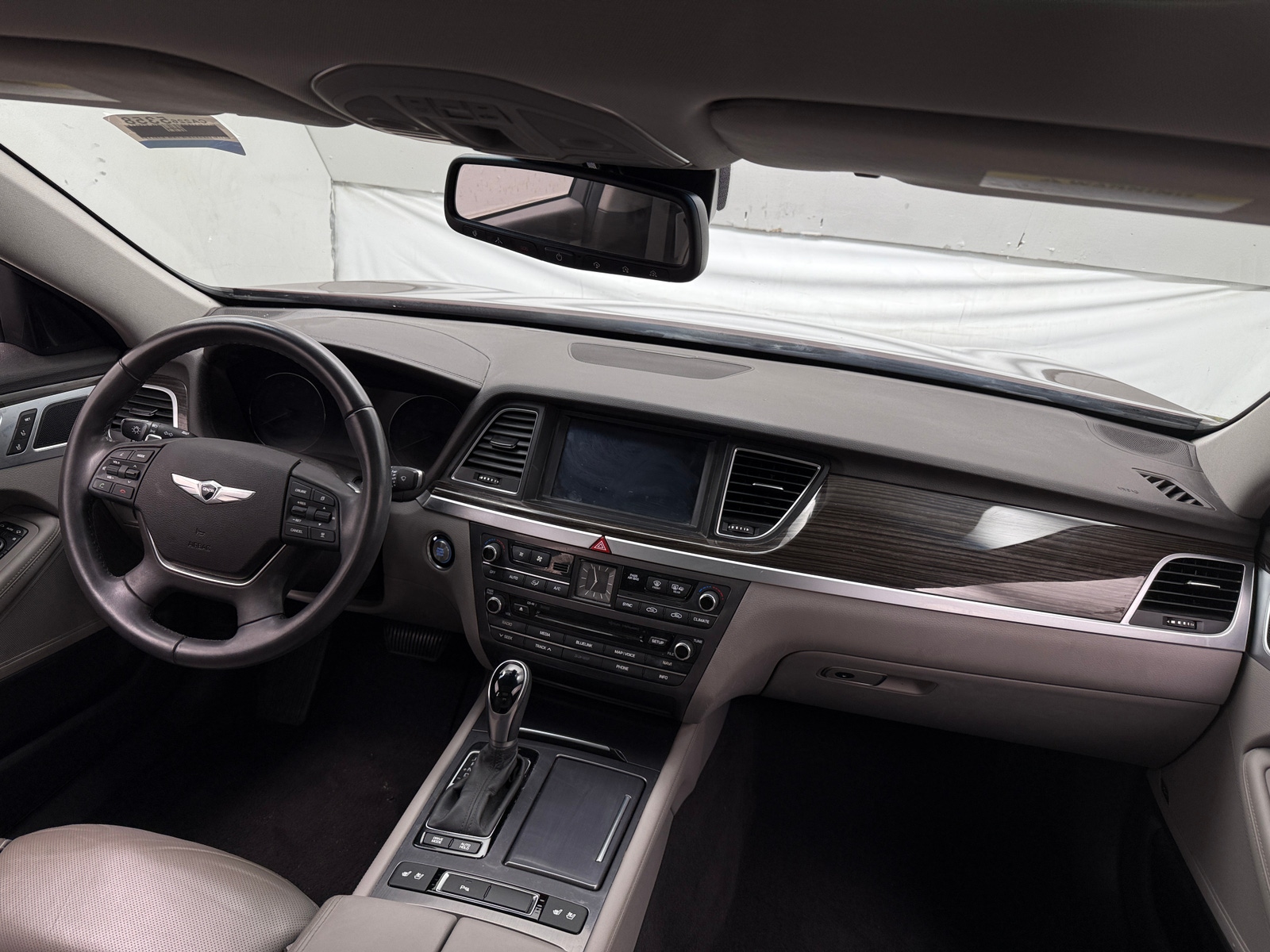 Thumbnail: 2015 Hyundai Genesis - 2