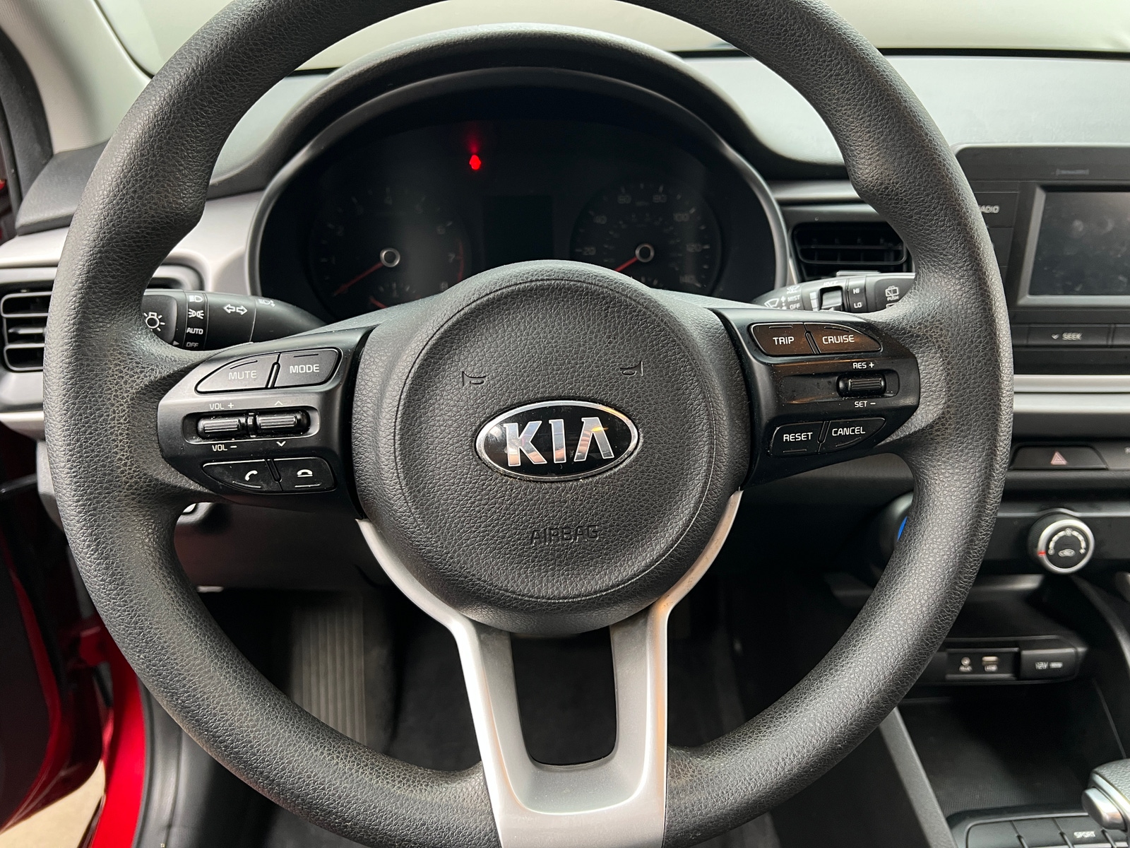 Thumbnail: 2018 Kia Rio - 5