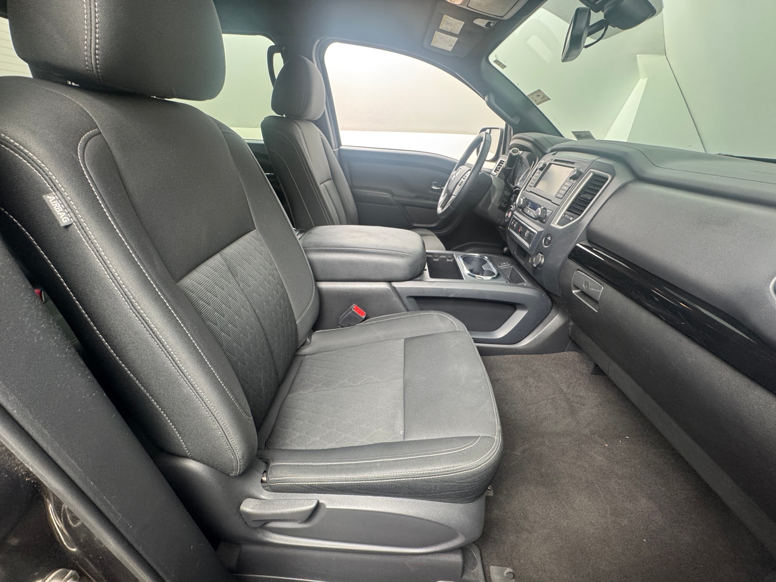 Thumbnail: 2019 Nissan Titan - 2