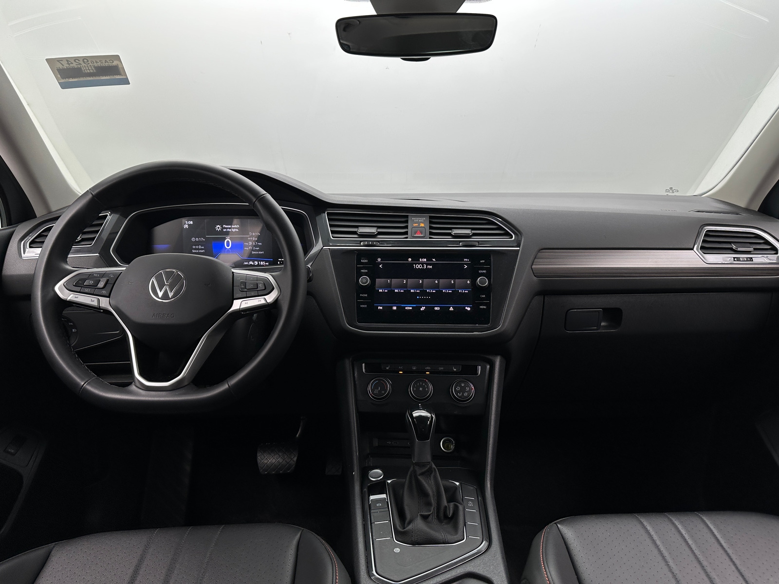 Thumbnail: 2024 Volkswagen Tiguan - 2