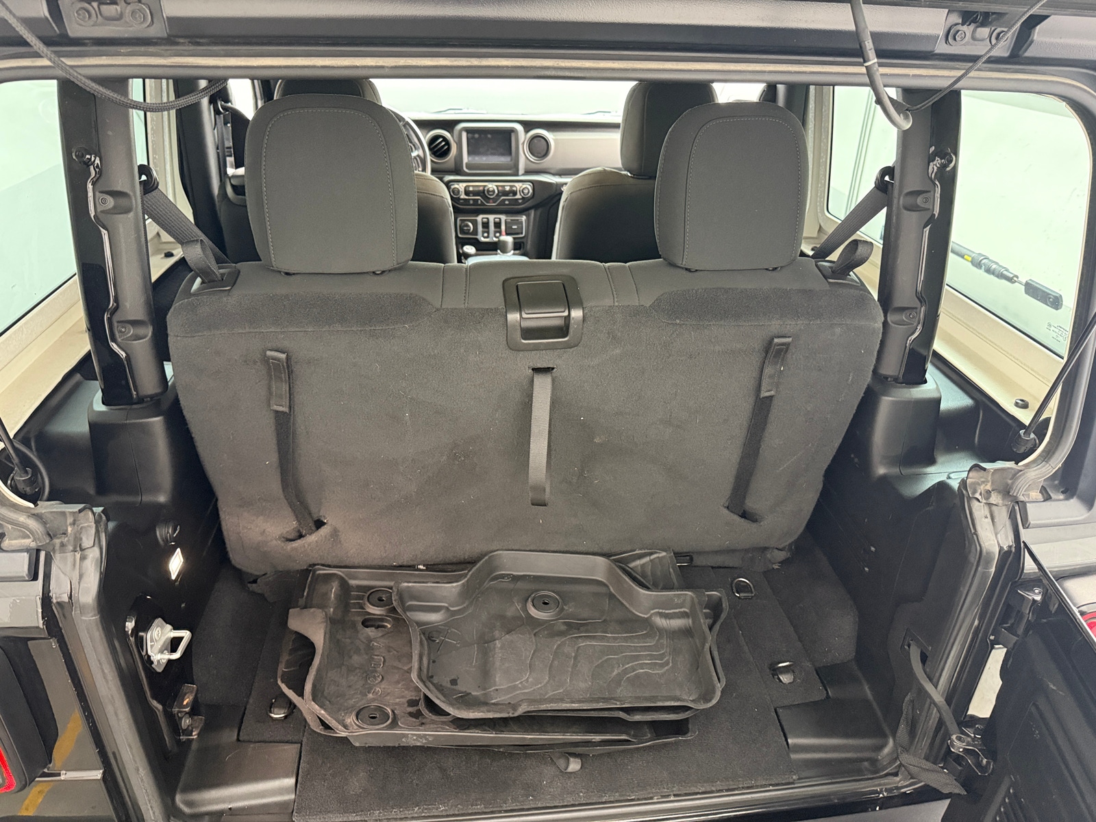 Thumbnail: 2021 Jeep Wrangler - 7