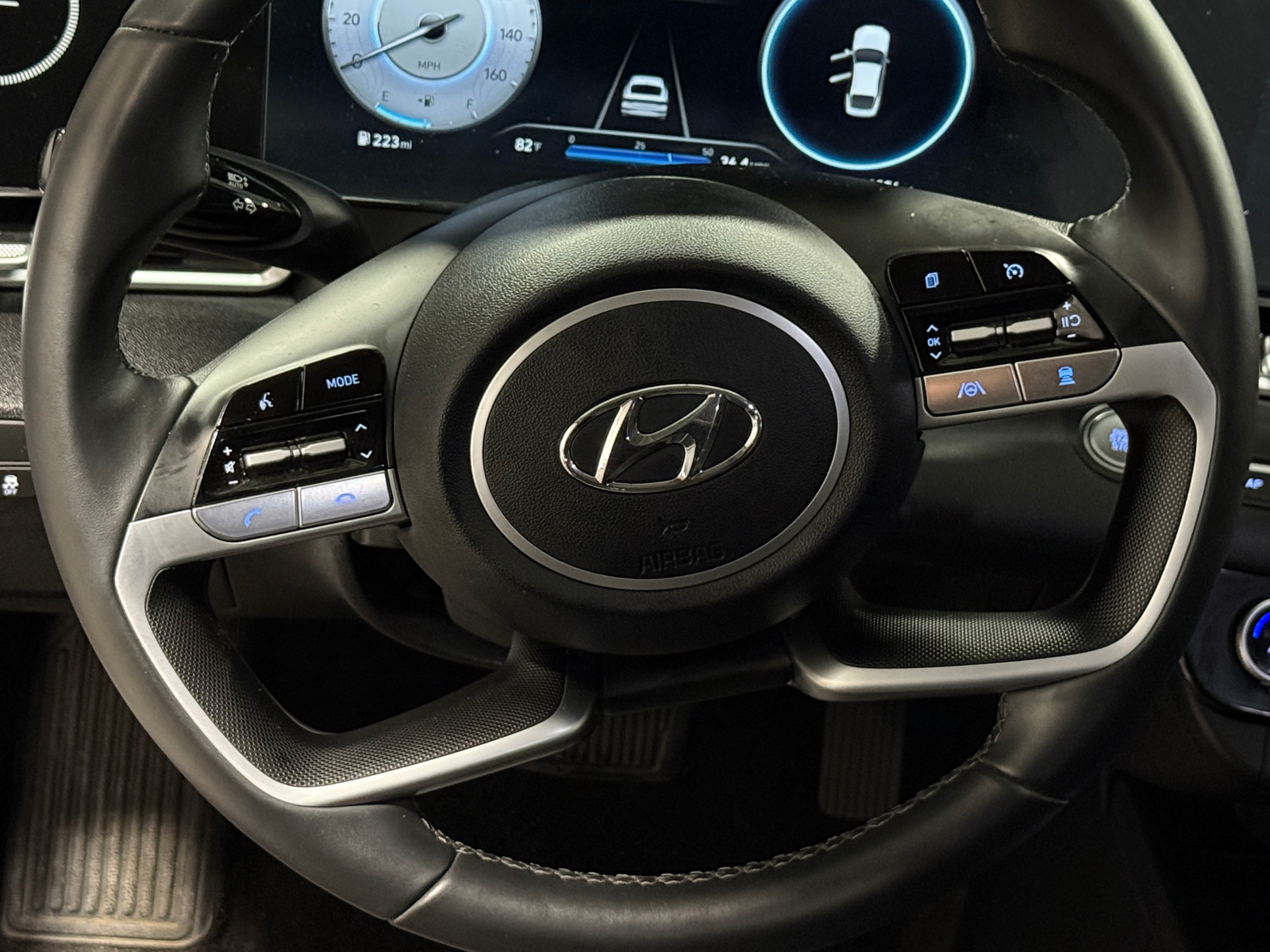 Thumbnail: 2023 Hyundai Elantra - 5
