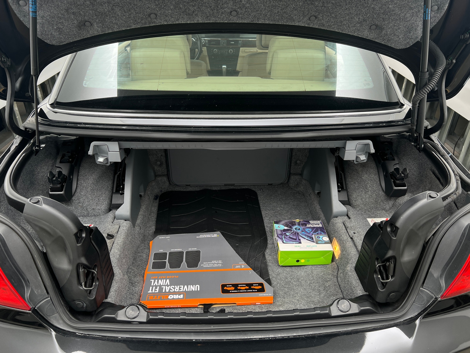 Thumbnail: 2011 BMW 3 Series - 6