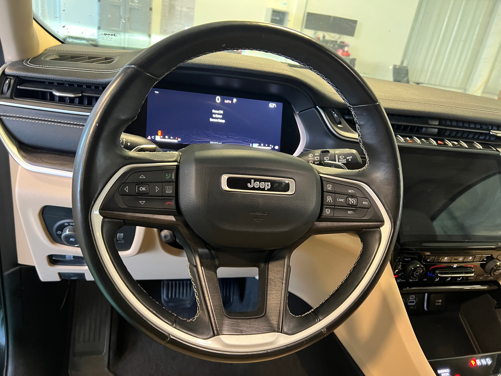Thumbnail: 2021 Jeep Grand Cherokee L - 4