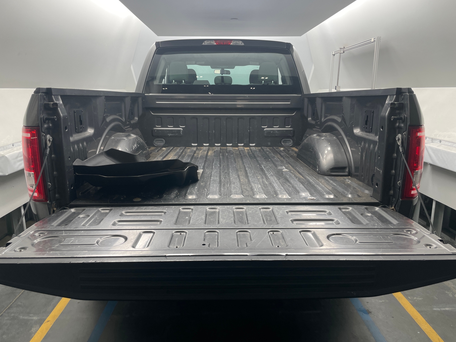 Thumbnail: 2016 Ford Econoline - 7