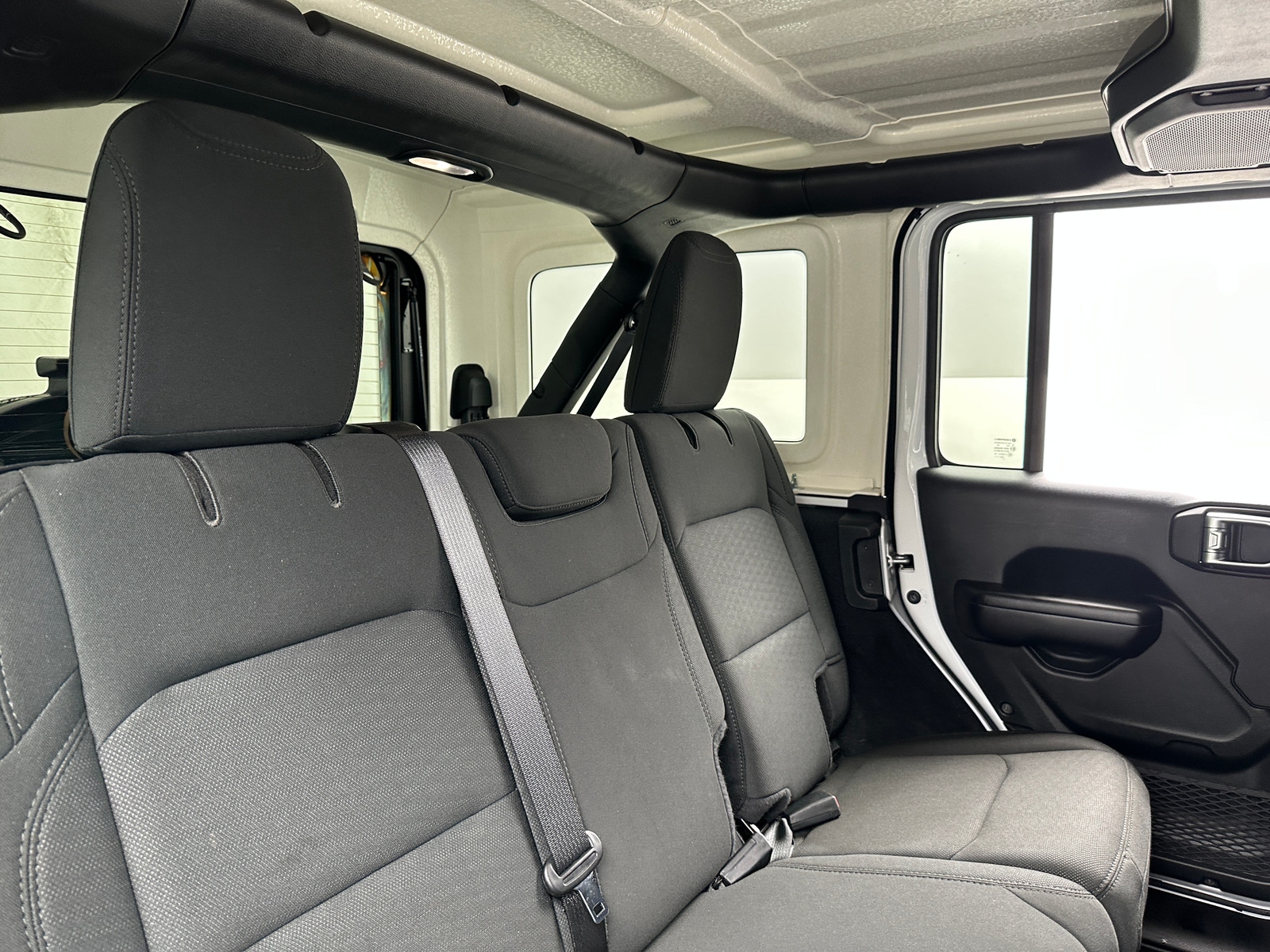 Thumbnail: 2020 Jeep Wrangler - 6