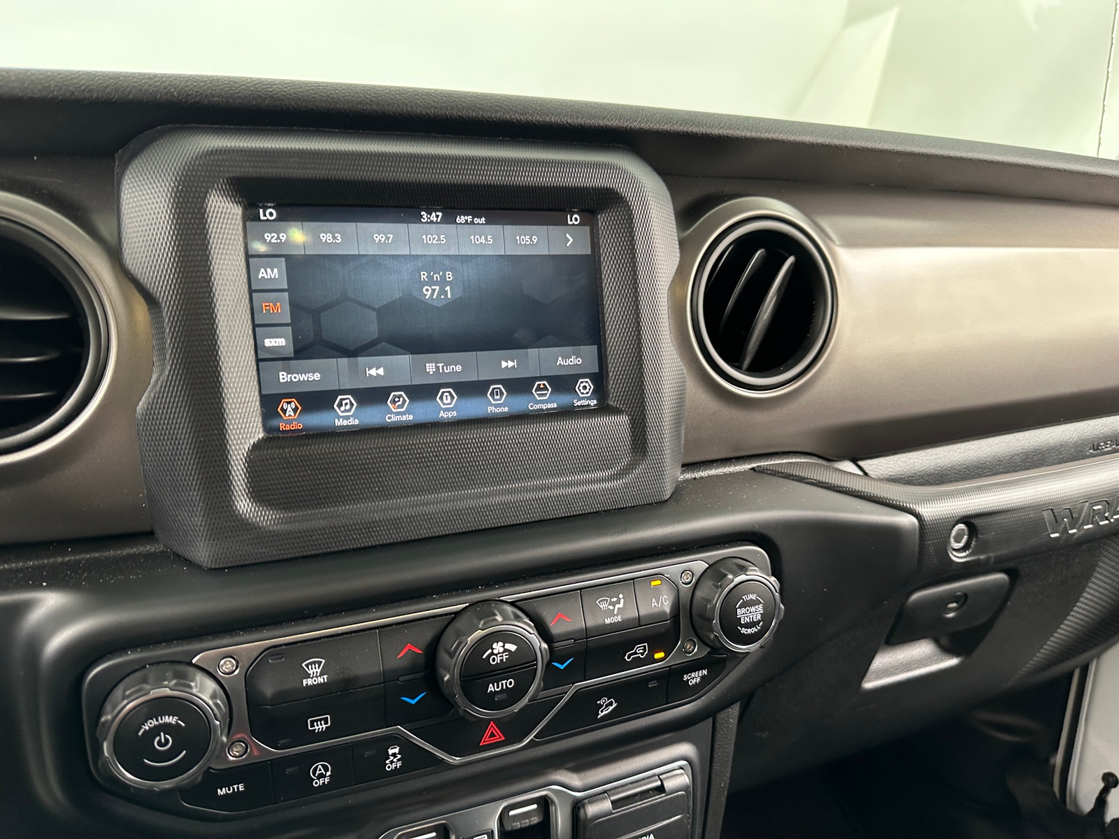Thumbnail: 2020 Jeep Wrangler - 4