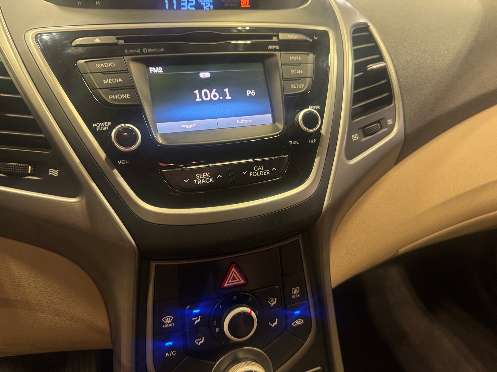 Thumbnail: 2016 Hyundai Elantra - 4