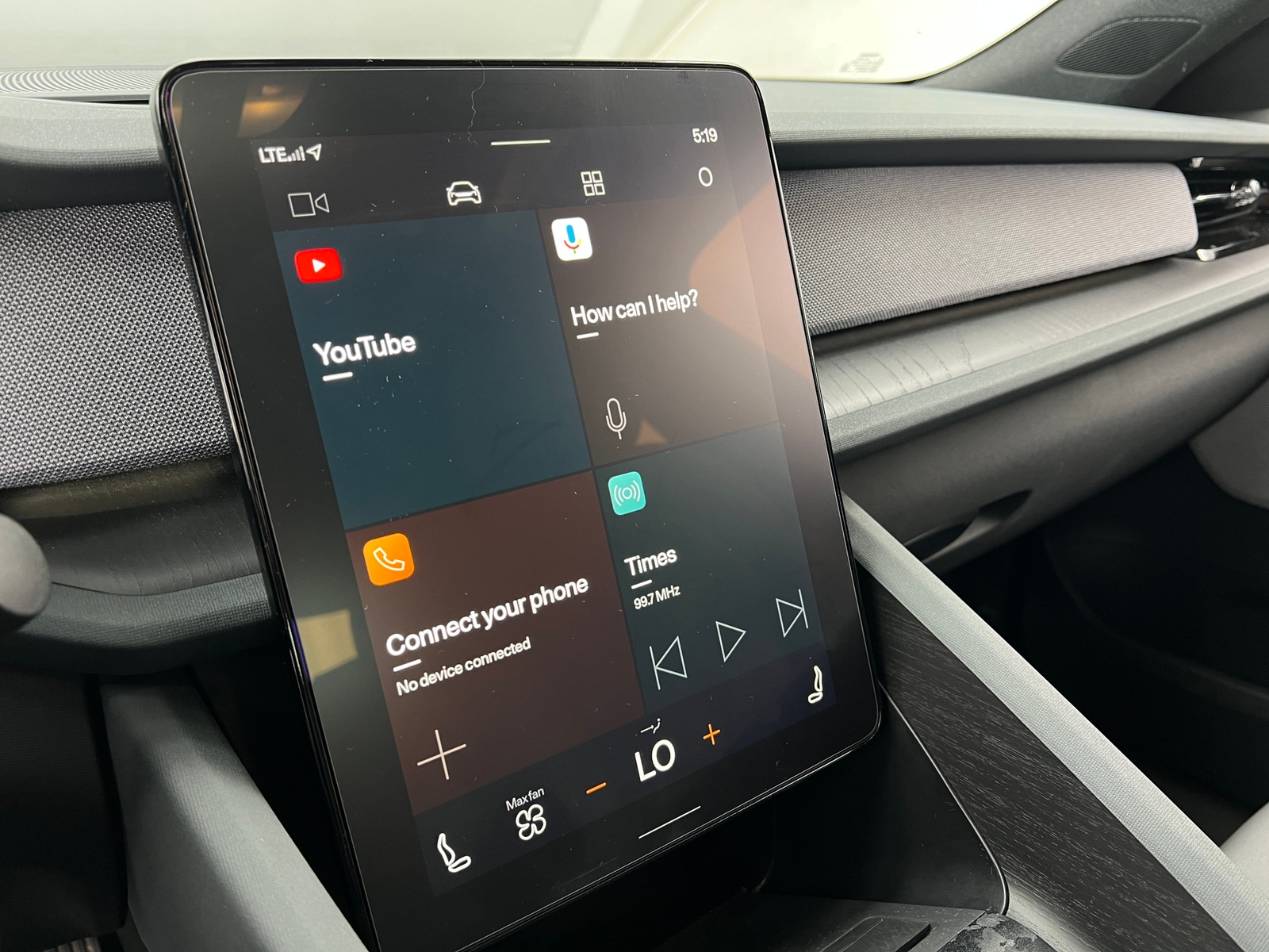 Thumbnail: 2022 Polestar 2 - 4