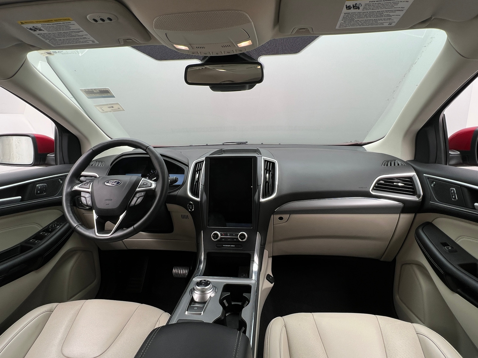 Thumbnail: 2022 Ford Edge - 2
