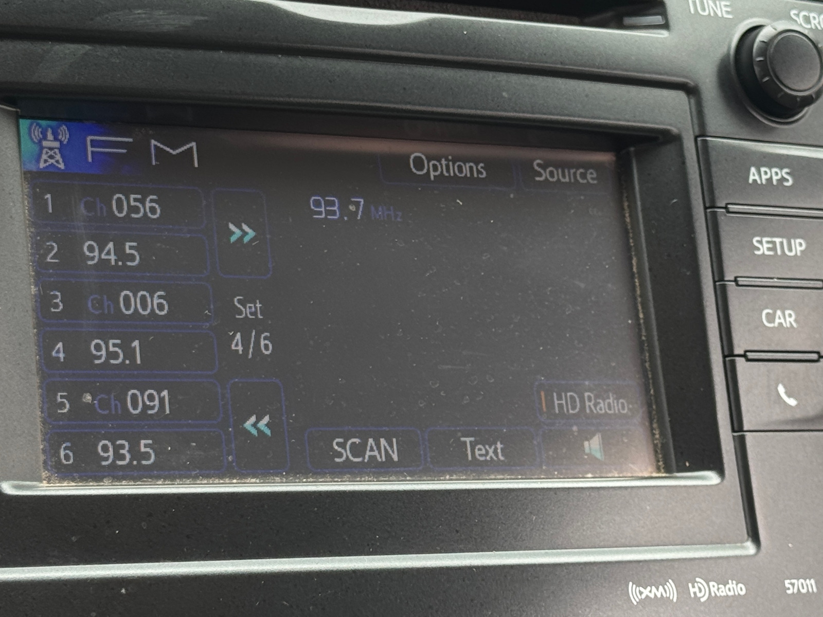 Thumbnail: 2012 Toyota Prius v - 4