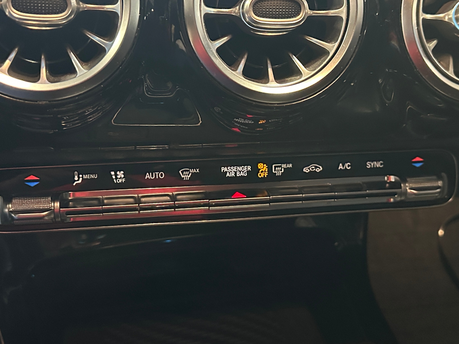 Thumbnail: 2020 Mercedes-Benz A-Class - 3