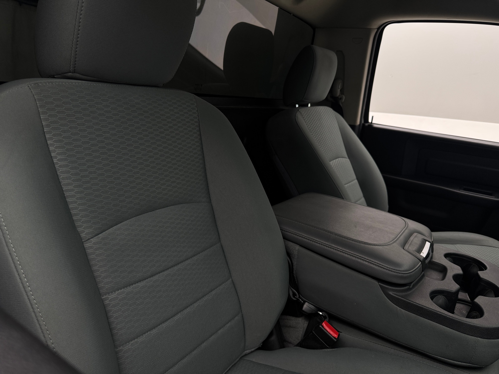 Thumbnail: 2019 RAM 1500 Classic - 2