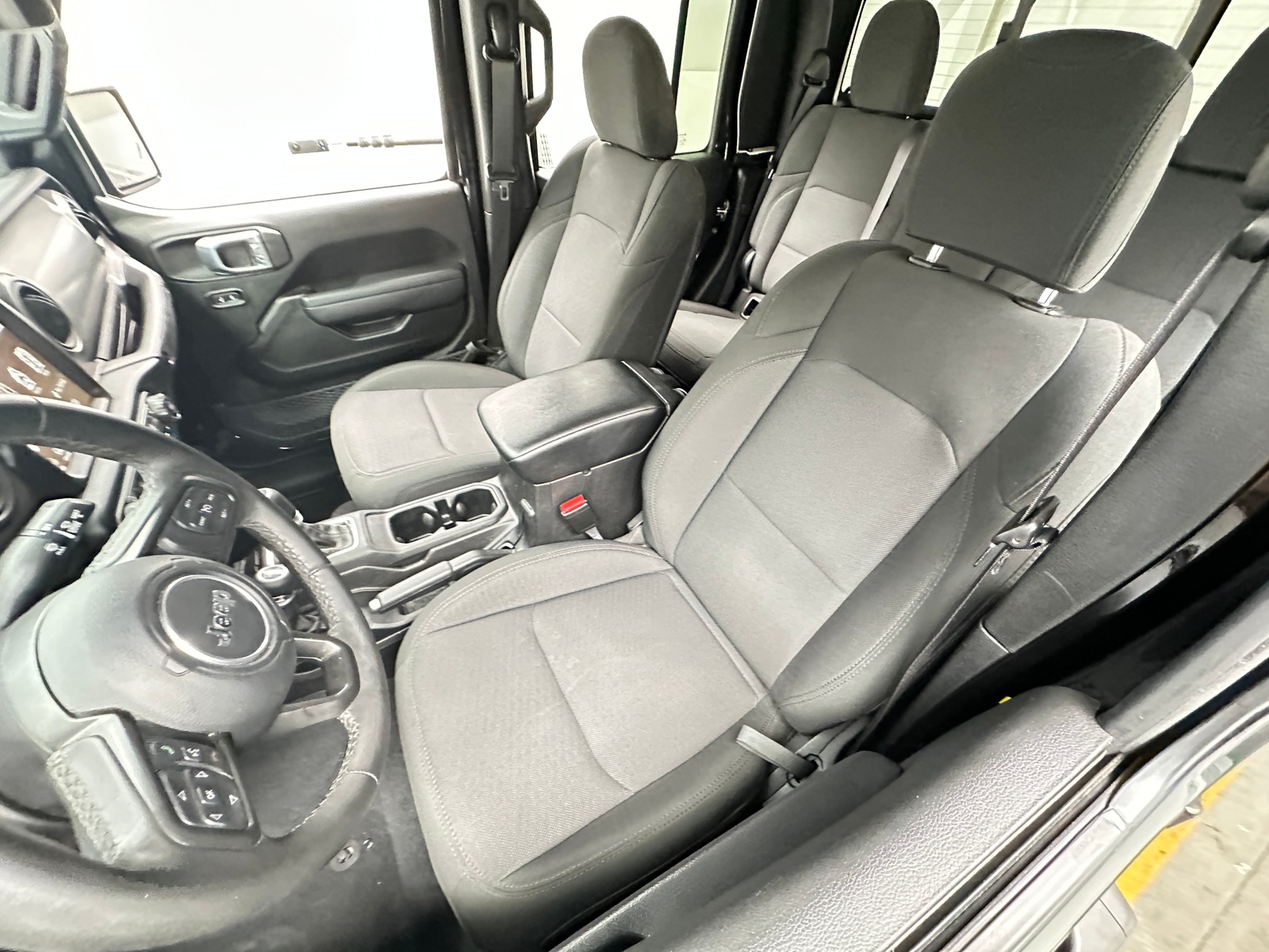 Thumbnail: 2022 Jeep Gladiator - 2