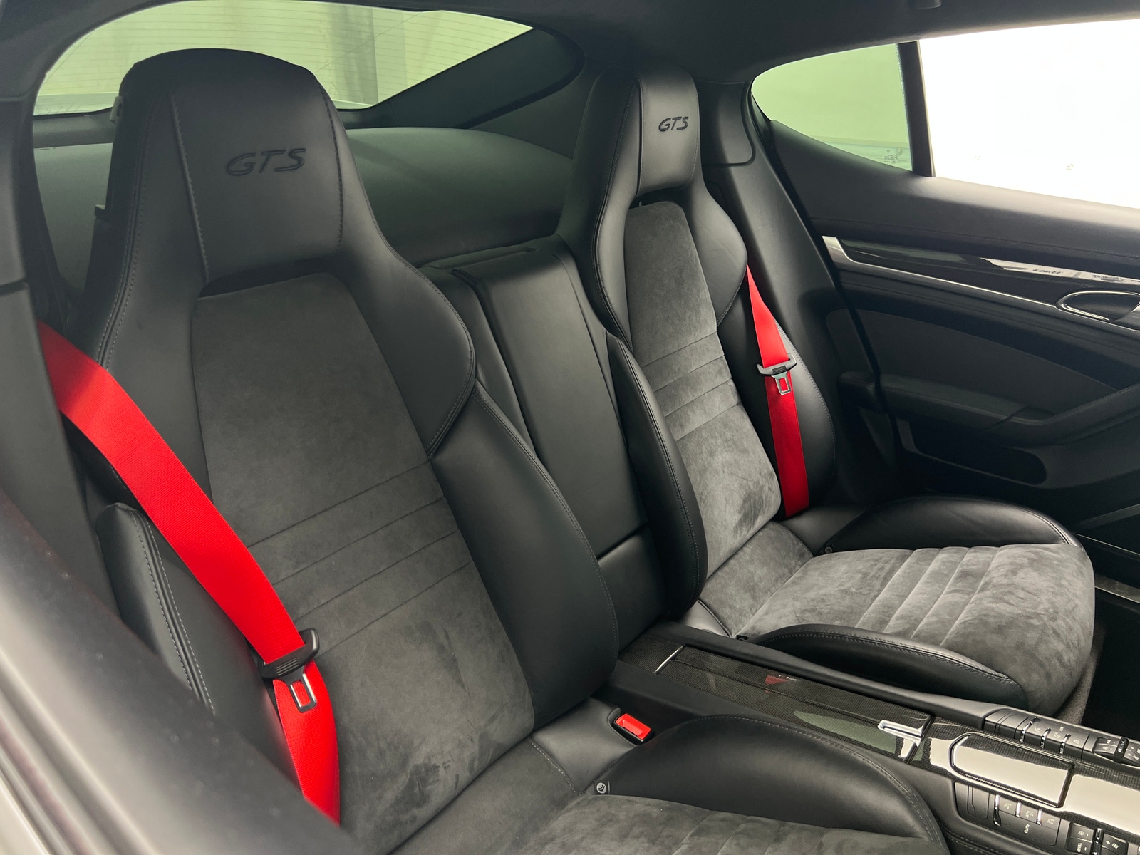 Thumbnail: 2016 Porsche Panamera - 5