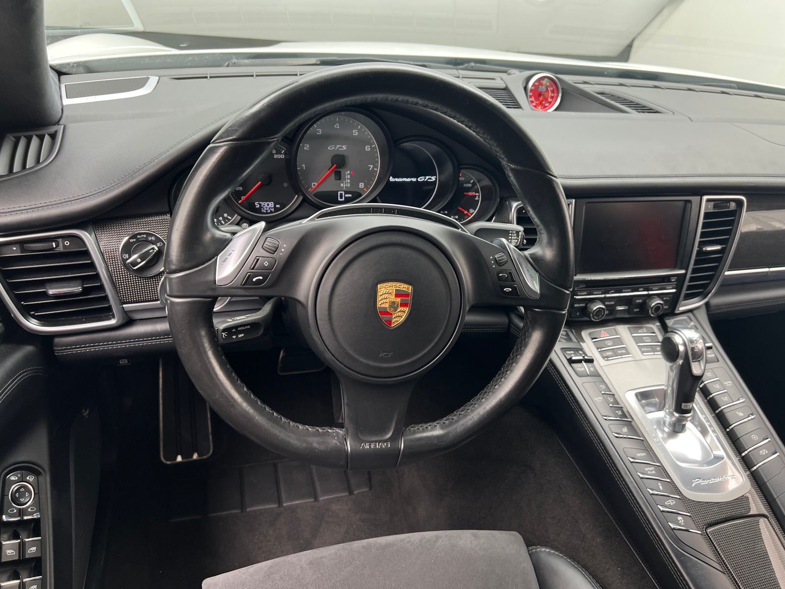 Thumbnail: 2016 Porsche Panamera - 4