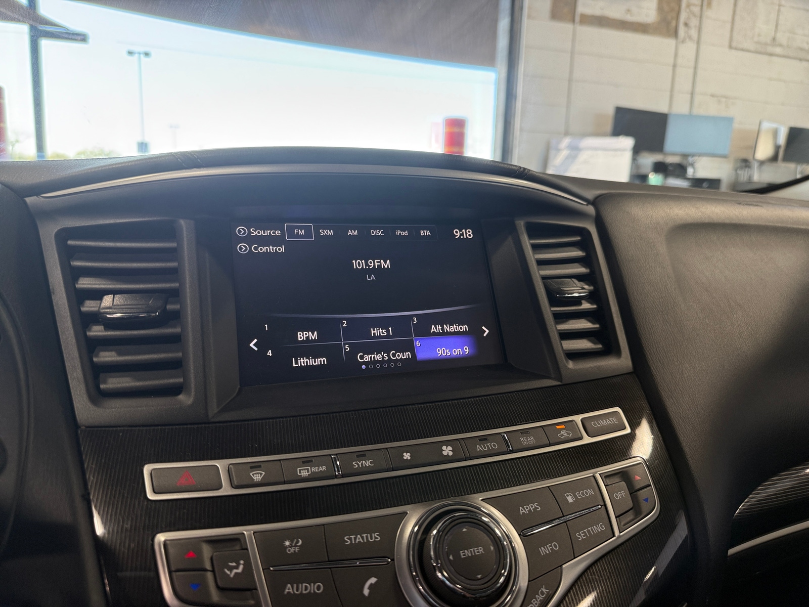 Thumbnail: 2019 INFINITI QX60 - 3