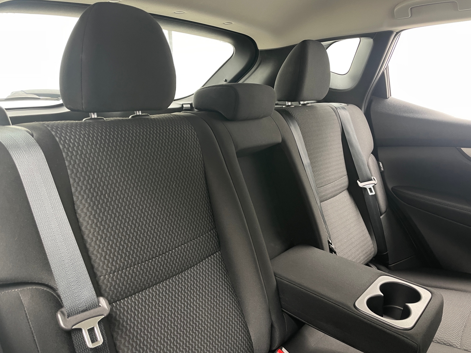 Thumbnail: 2020 Nissan Rogue Sport - 6