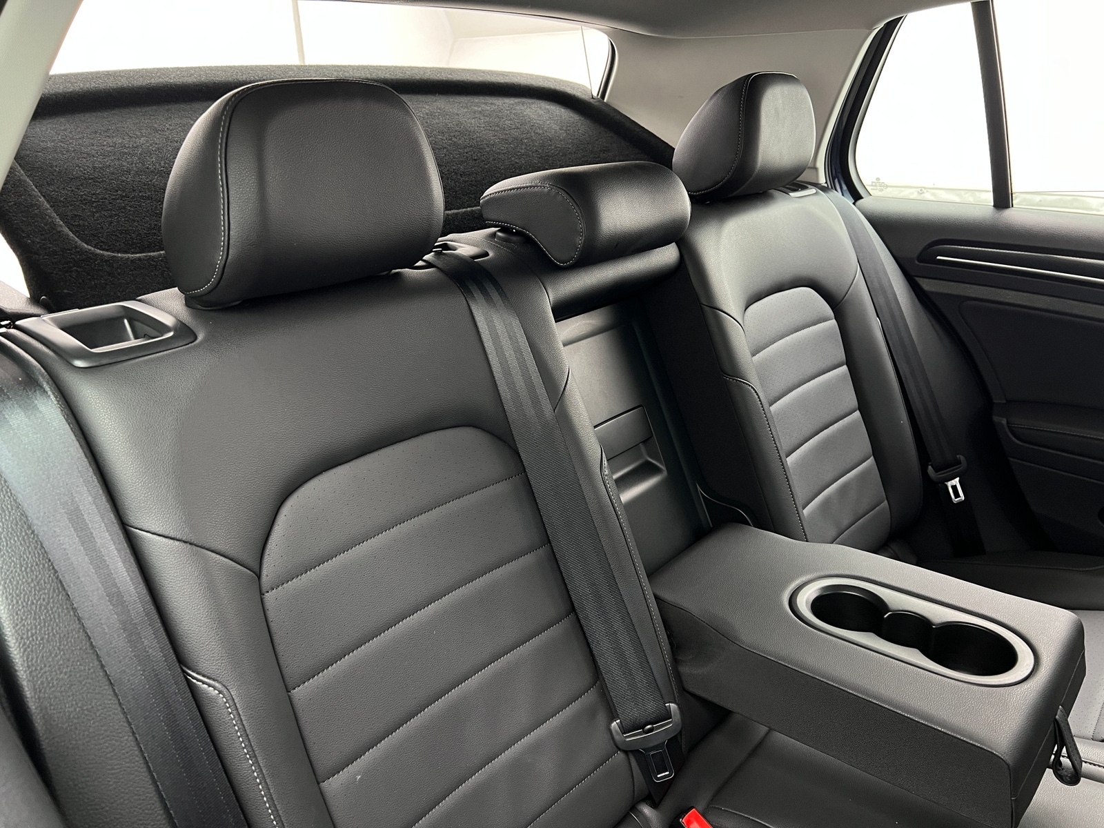 Thumbnail: 2015 Volkswagen Golf - 5