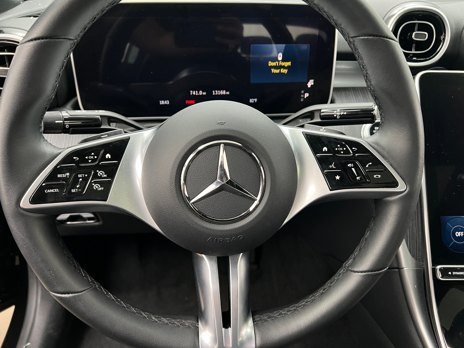 Thumbnail: 2025 Mercedes-Benz C-Class - 4