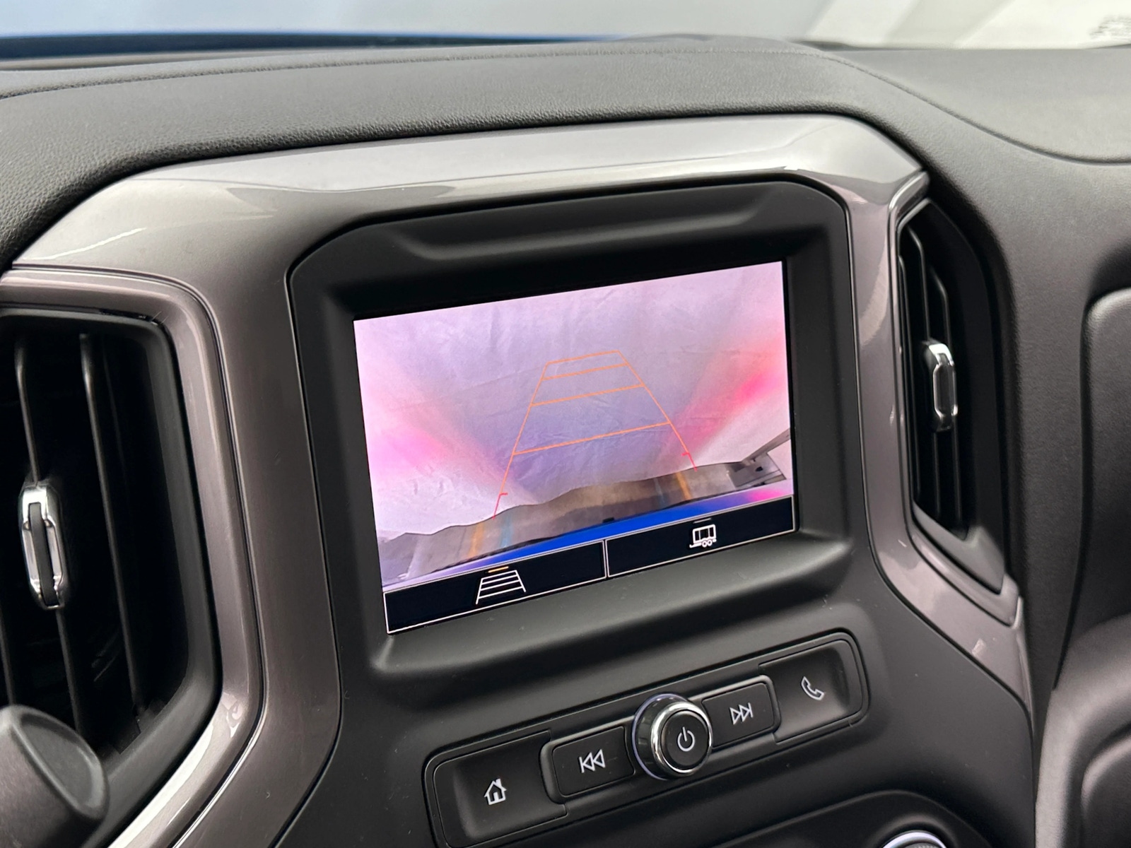 Thumbnail: 2022 Chevrolet Silverado 1500 - 4