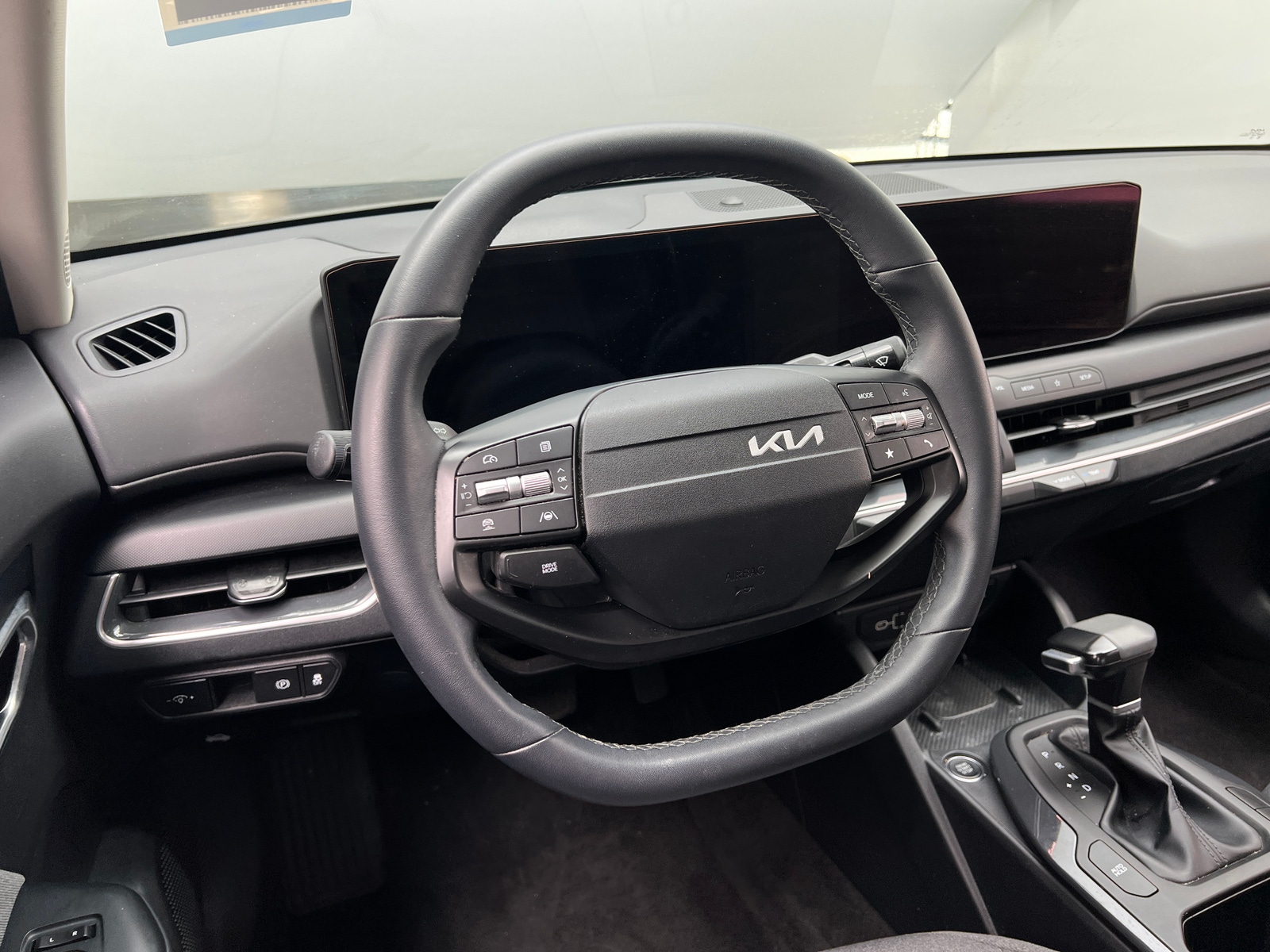 Thumbnail: 2025 Kia K4 - 5