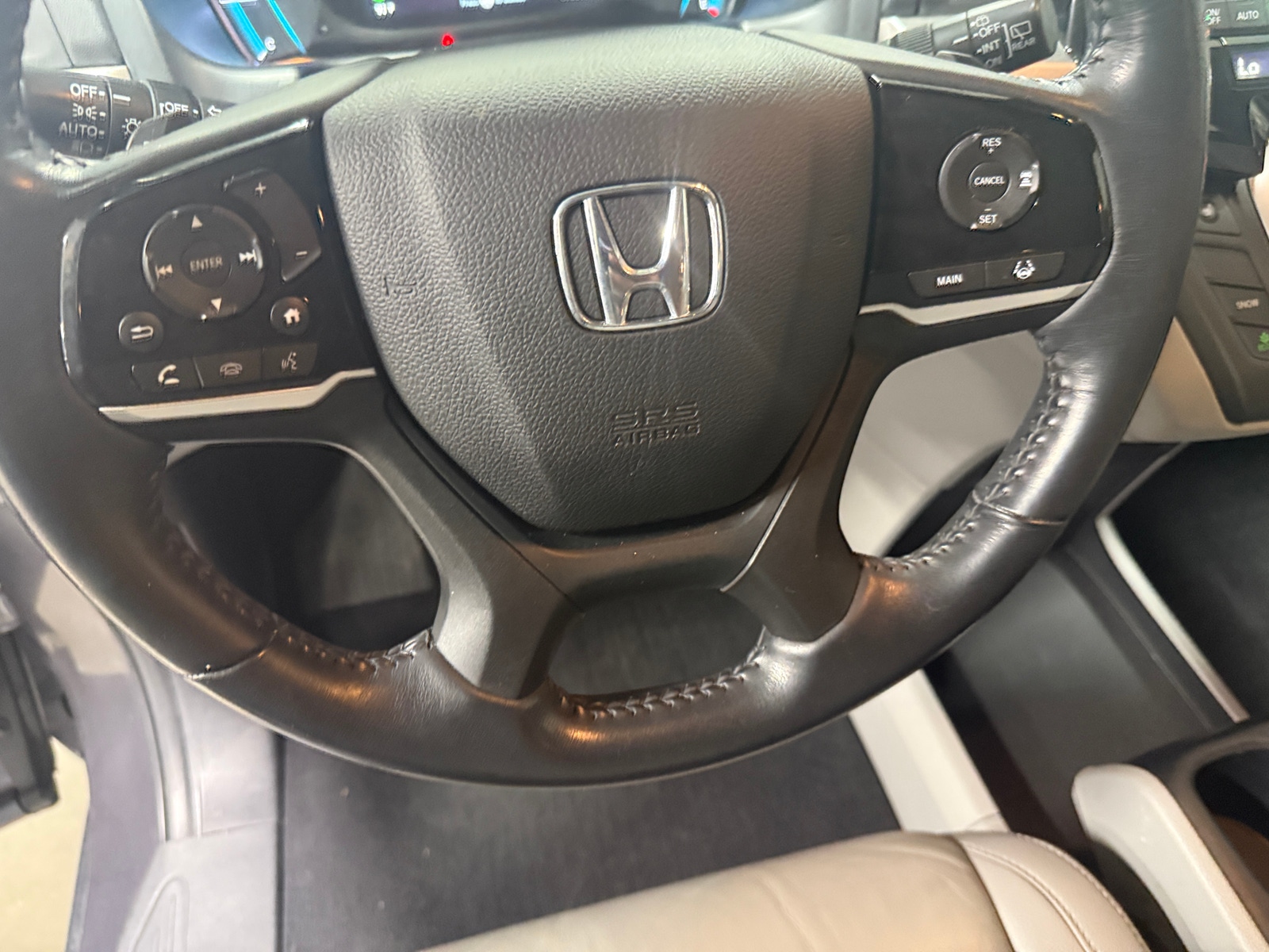 Thumbnail: 2019 Honda Odyssey - 4