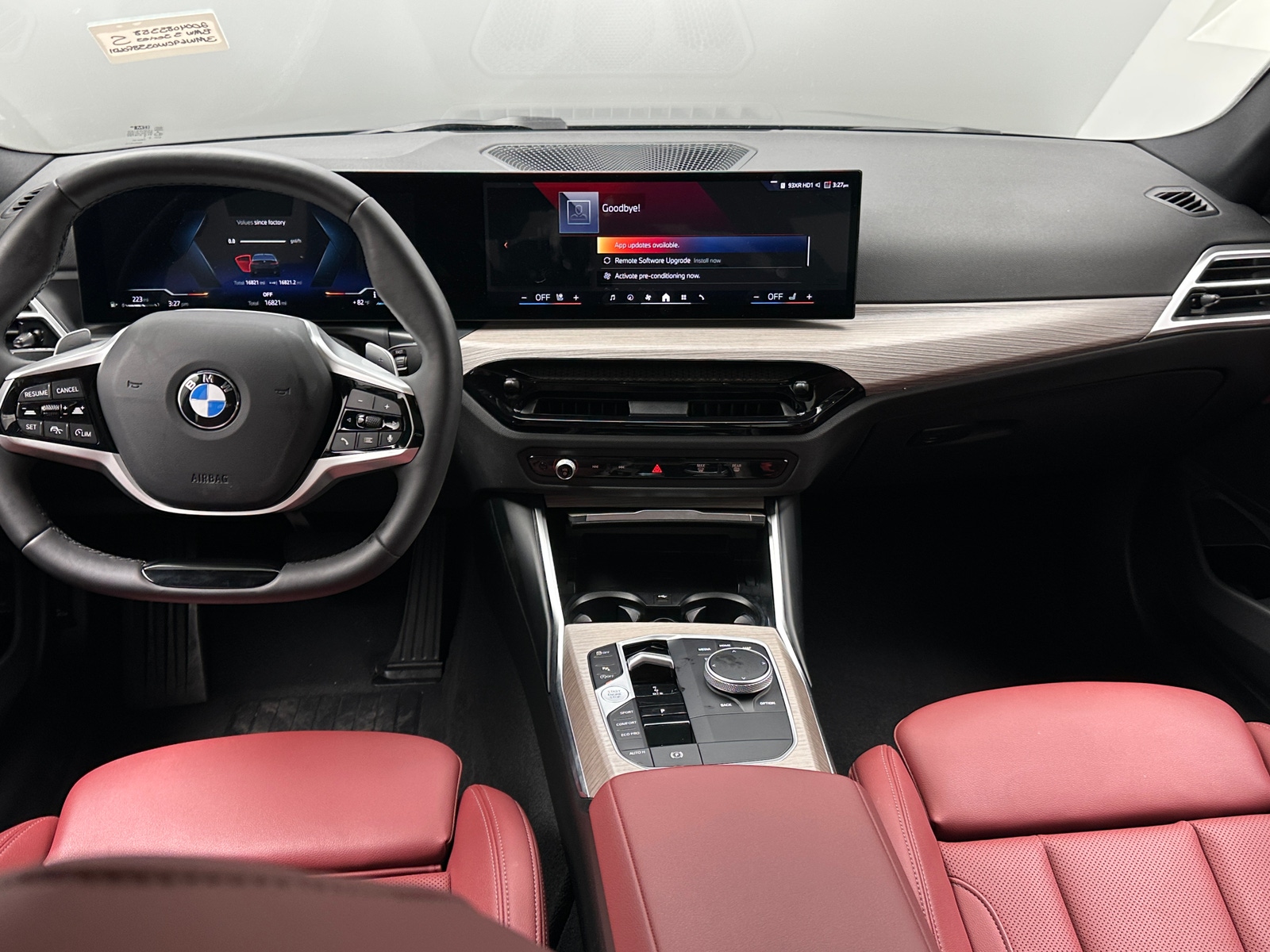 Thumbnail: 2025 BMW 3 Series - 2