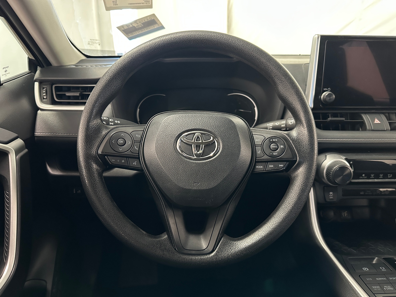 Thumbnail: 2024 Toyota RAV4 - 5