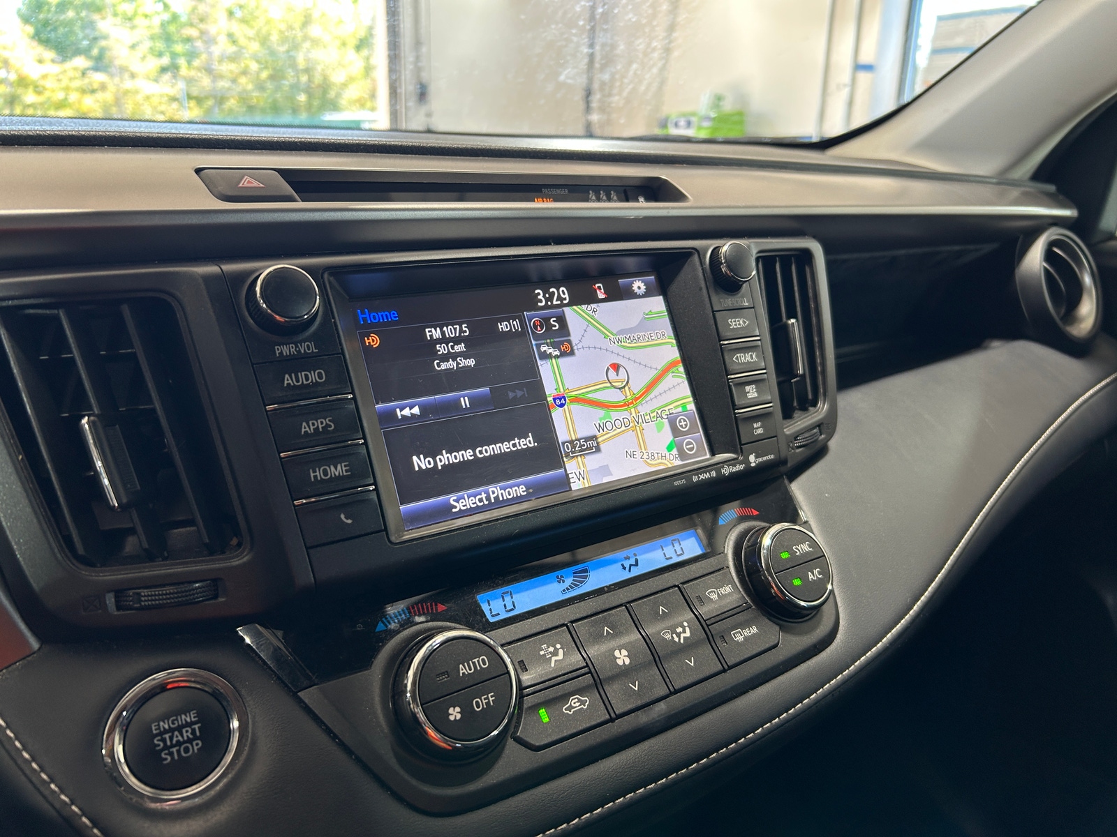Thumbnail: 2018 Toyota RAV4 - 4