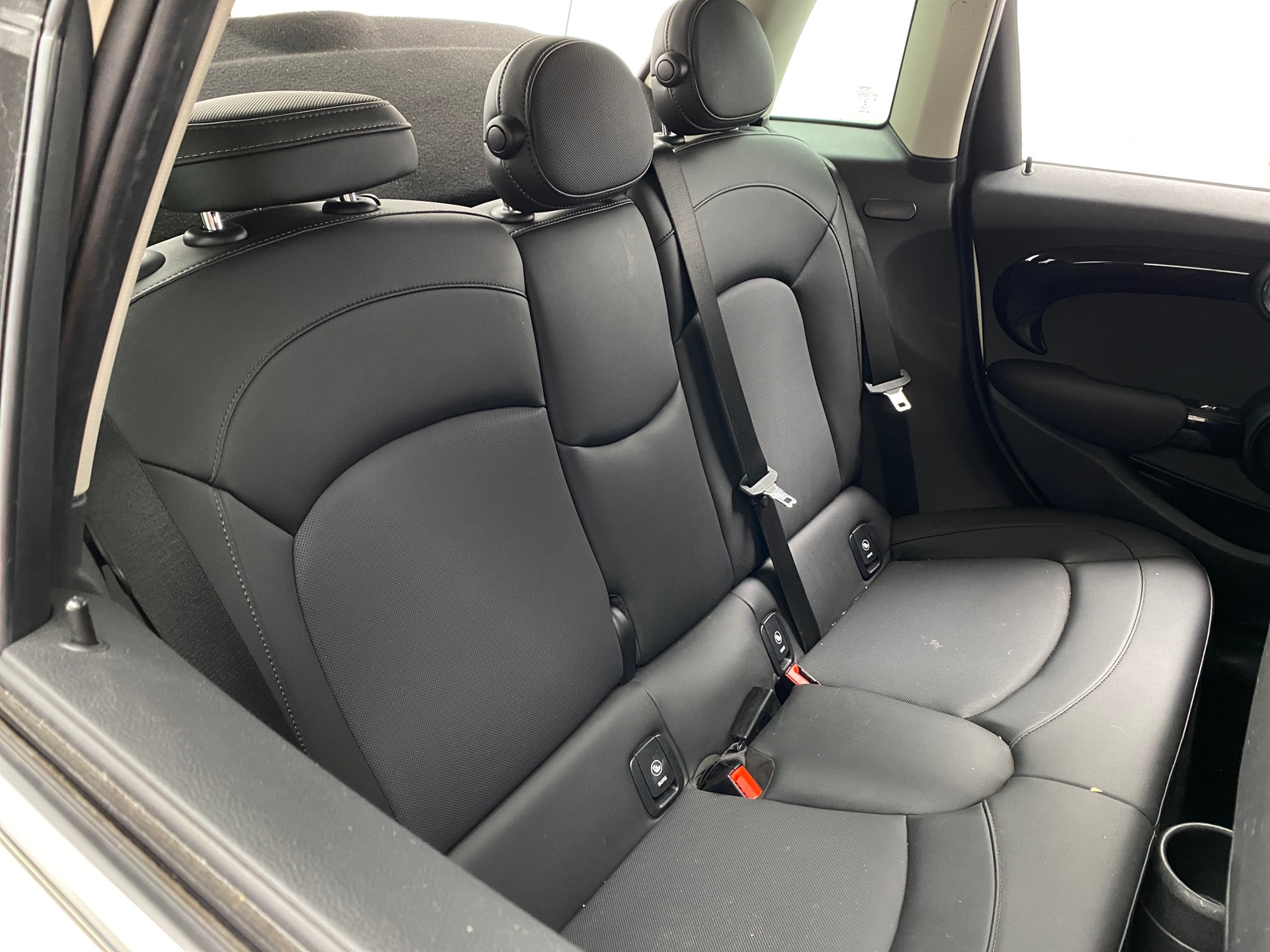 Thumbnail: 2019 MINI Cooper Hardtop - 5