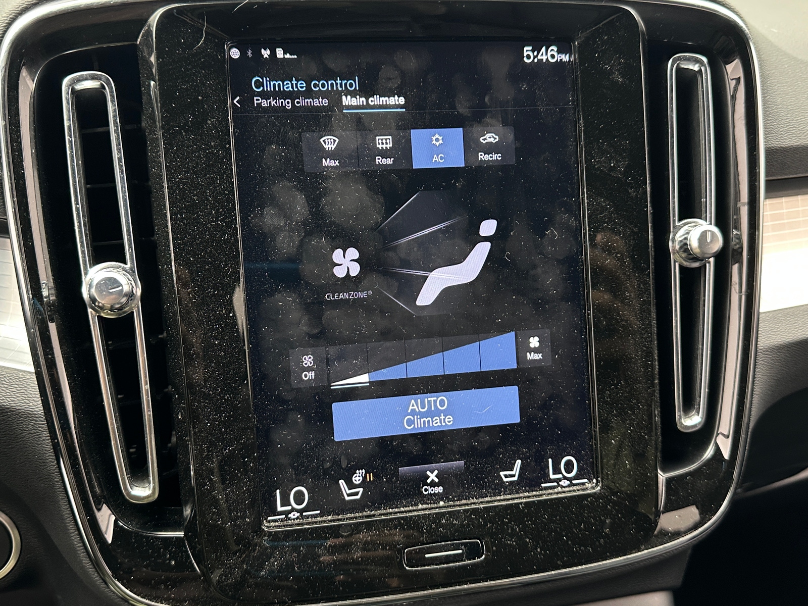 Thumbnail: 2020 Volvo XC40 - 3