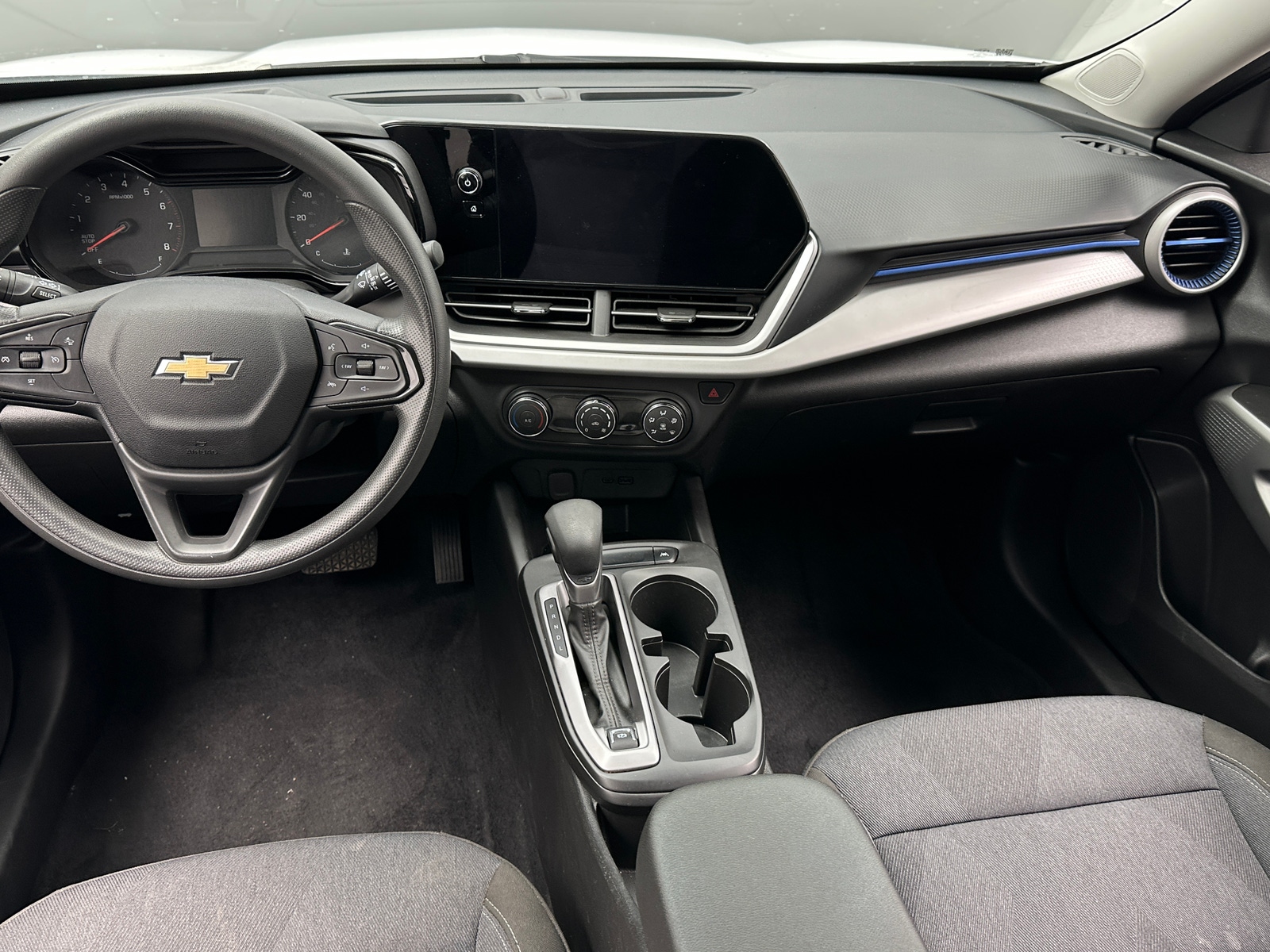 Thumbnail: 2024 Chevrolet Trax - 3