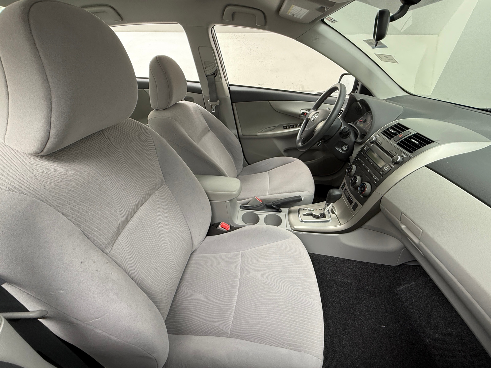 Thumbnail: 2011 Toyota Corolla - 2