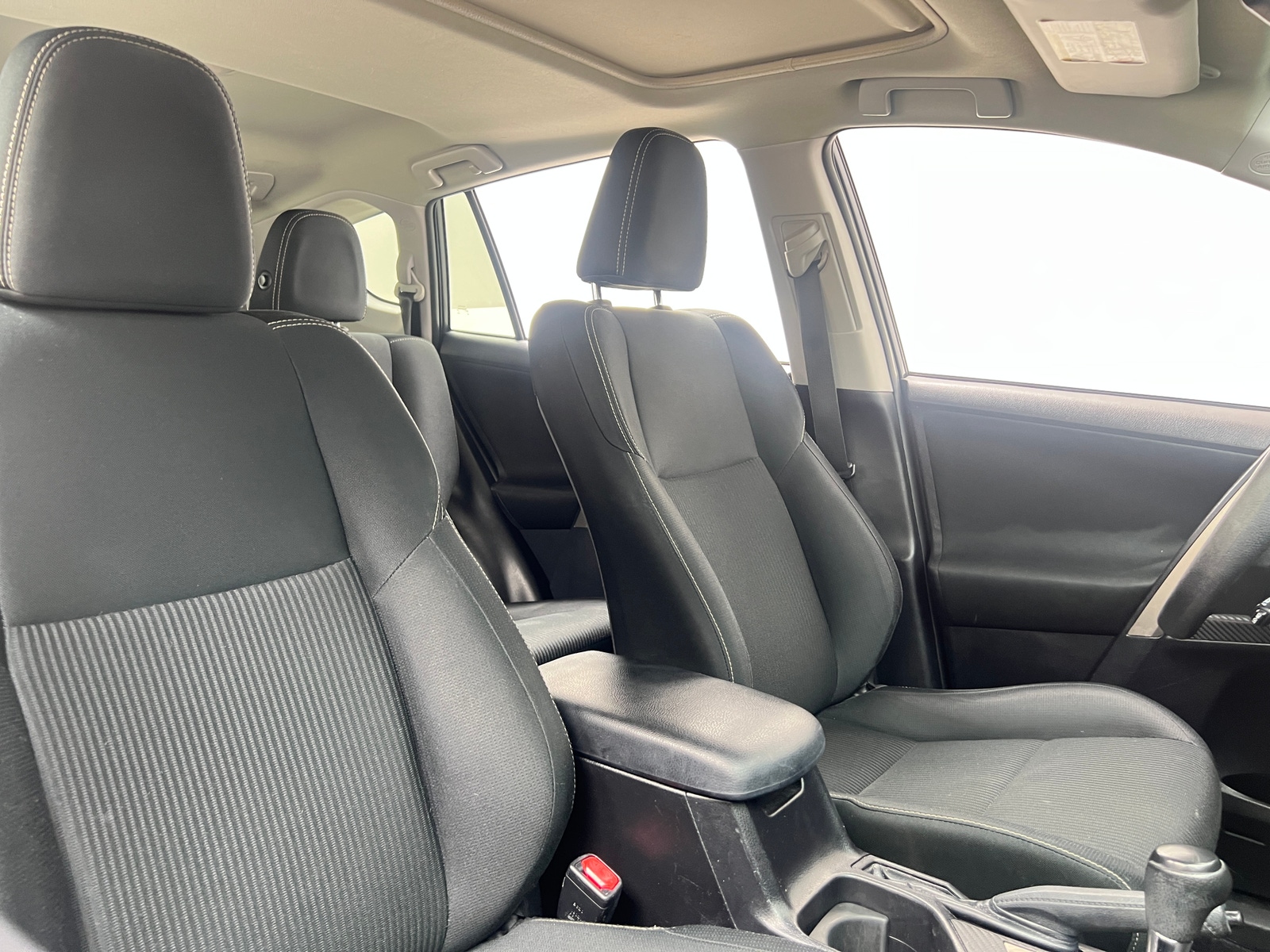 Thumbnail: 2014 Toyota RAV4 - 2