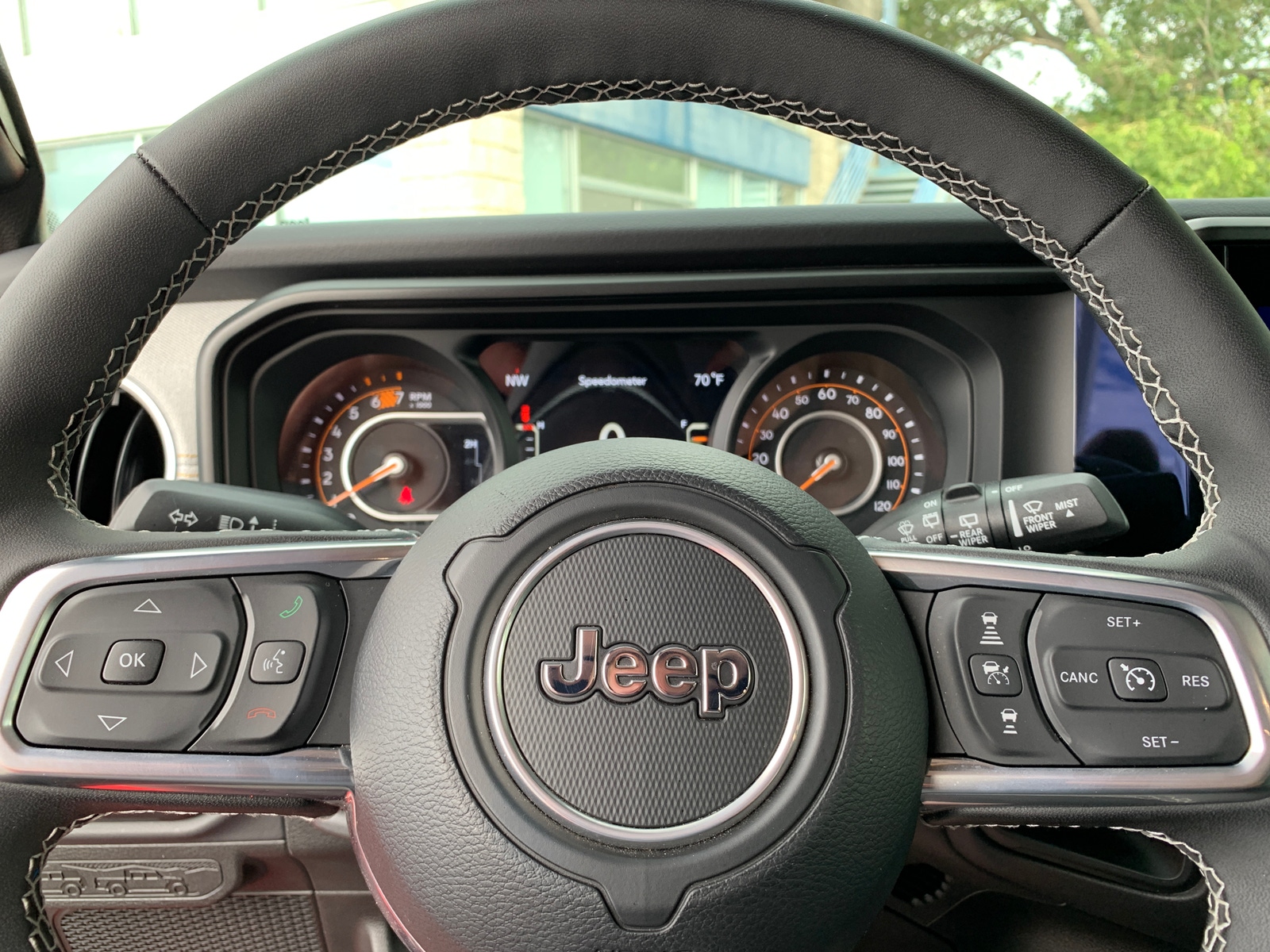 Thumbnail: 2025 Jeep Wrangler - 5